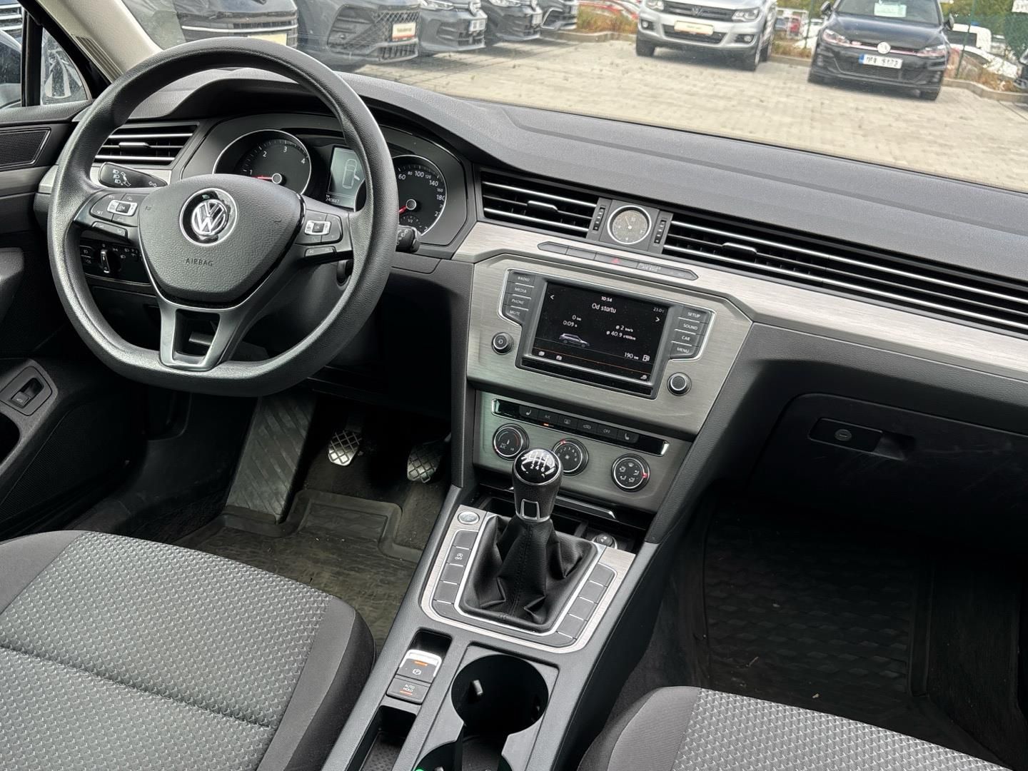 Volkswagen Passat, 1.6 TDI / 88 kW Trendline - fotka 5
