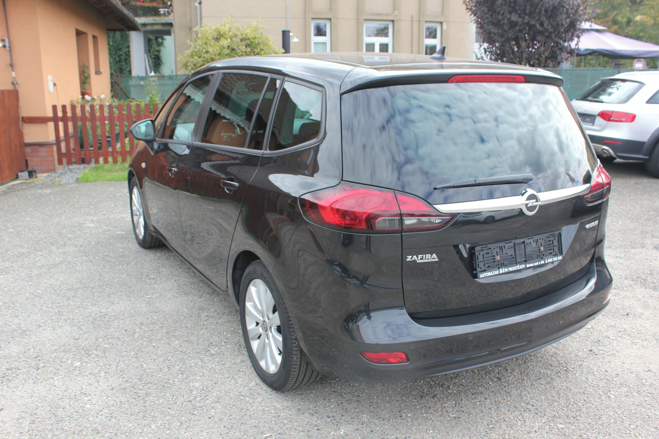 Opel Zafira, 1.4T KAMERA, BIXENON, NAVIGACE - fotka 5