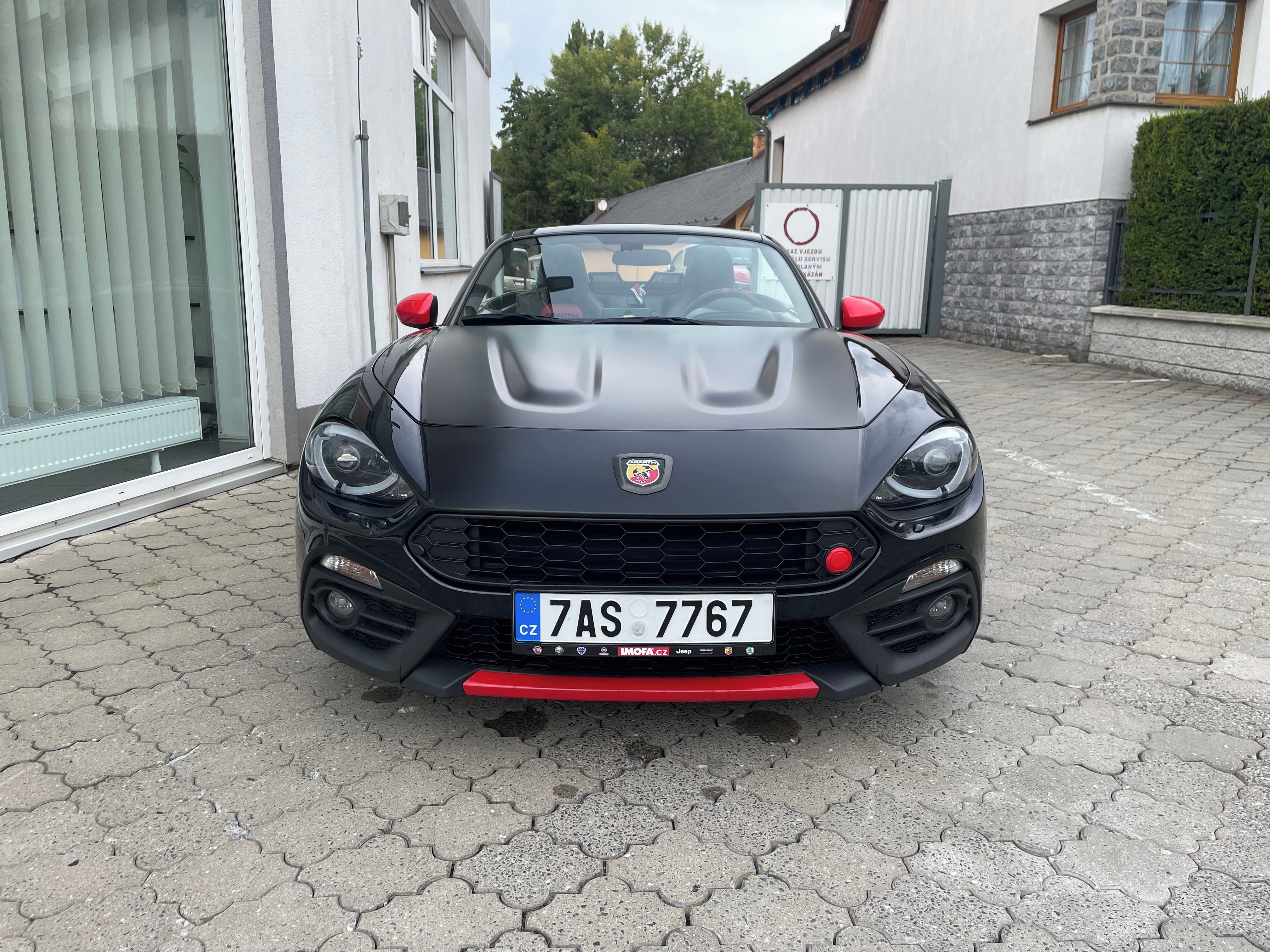 Abarth 124 Spider, 1.4 Multiair 170k AT - fotka 2