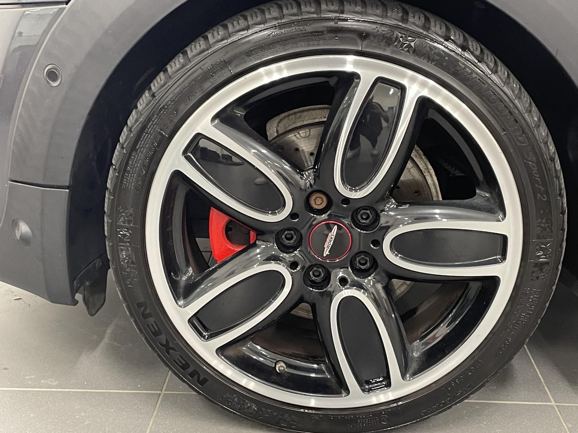 Mini Cooper S, JCW paket,141kw - fotka 4