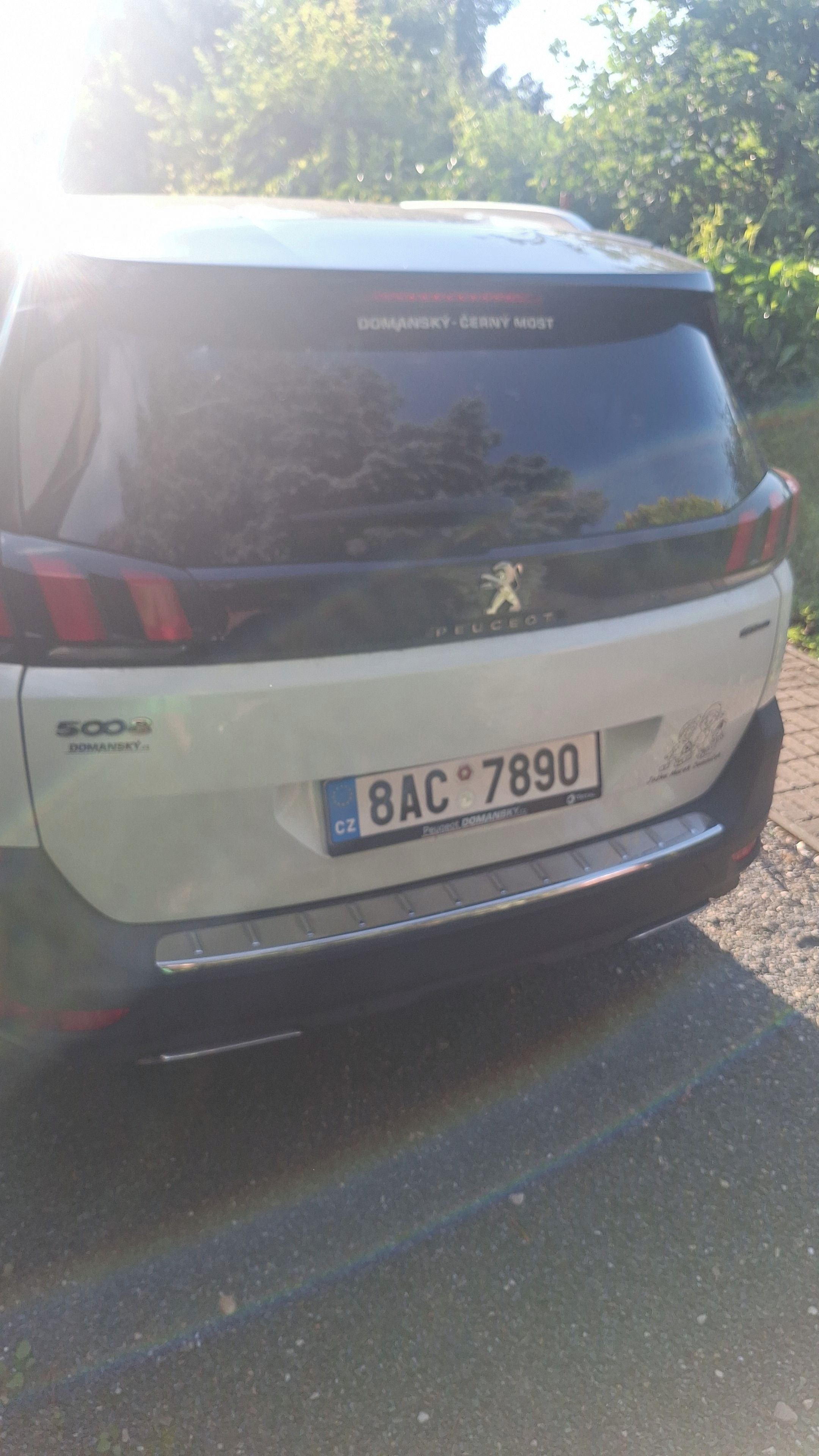 Peugeot 5008, Peugeot 5008 GT 1.6 Panorama - fotka 4