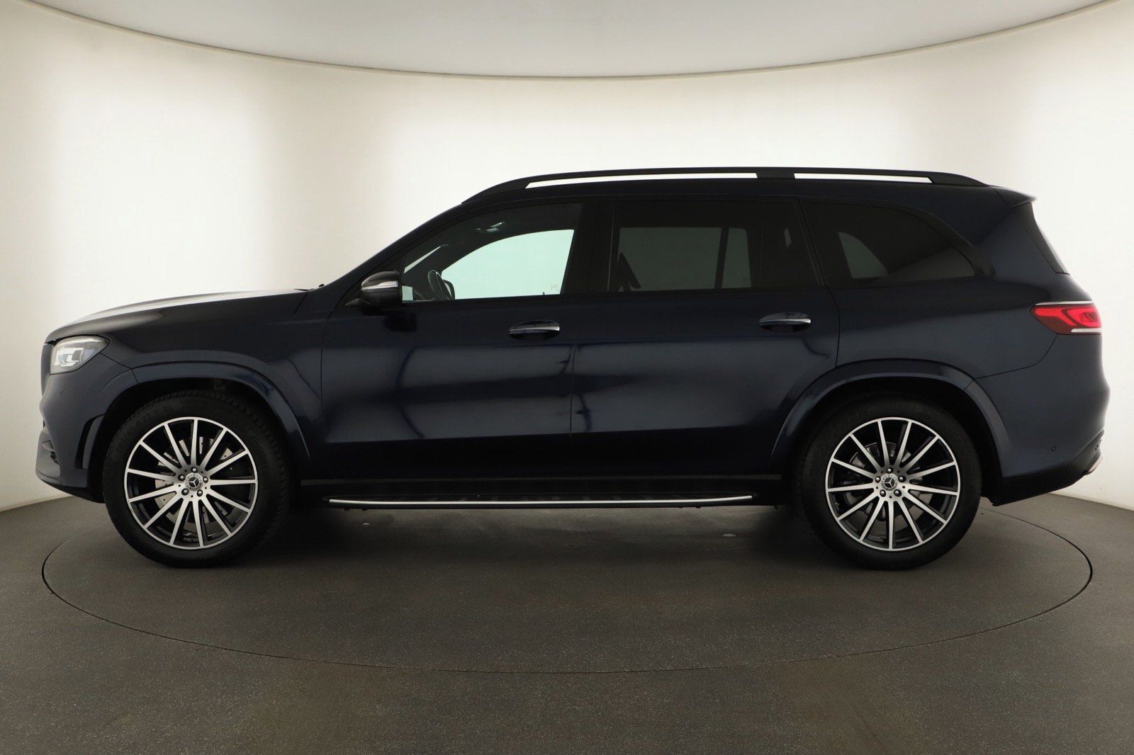 Mercedes-Benz GLS, 580 4MATIC - fotka 2