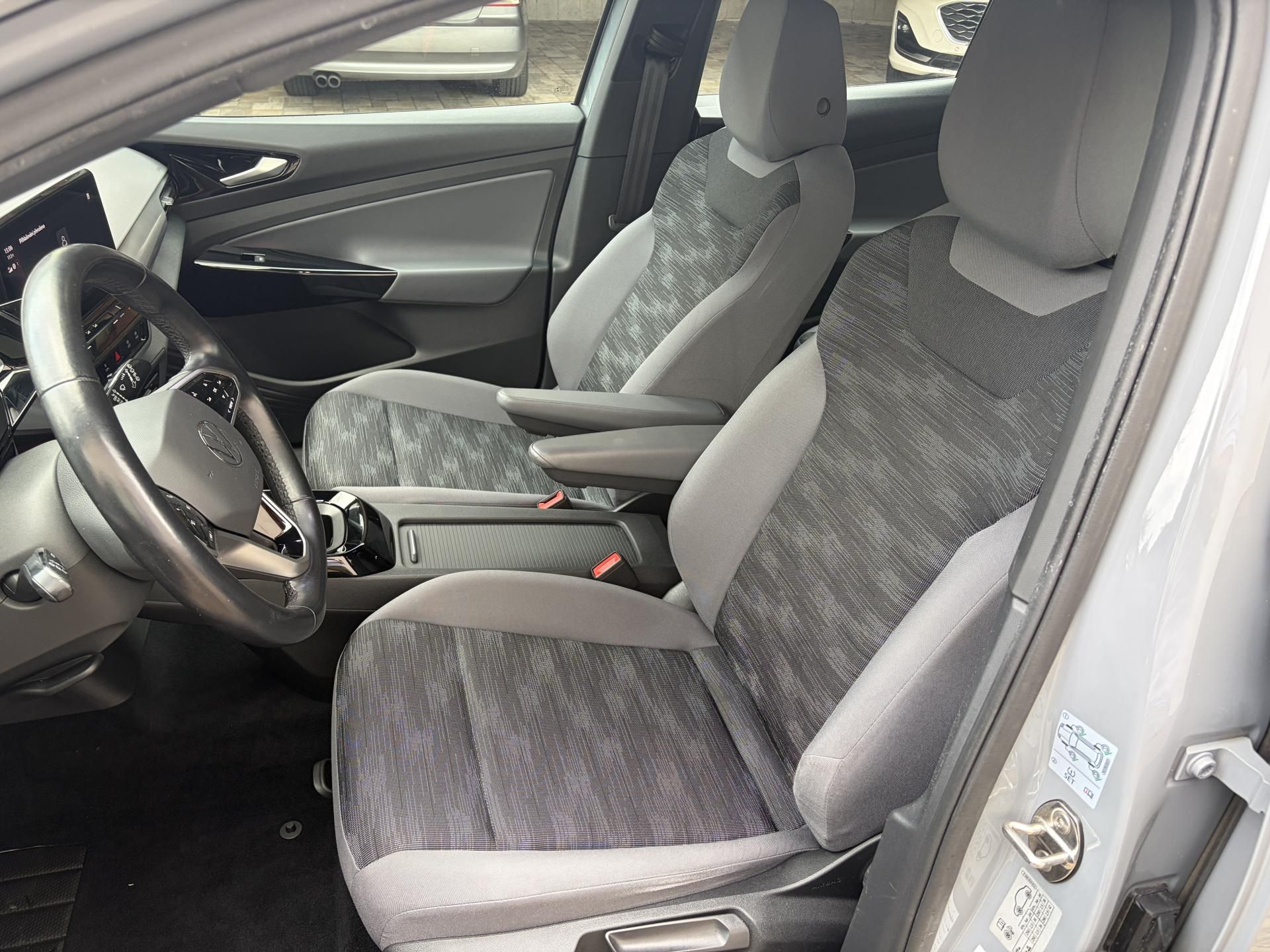 Volkswagen ID.4, PRO 77kwh, 150kw, SOH 92% - fotka 5