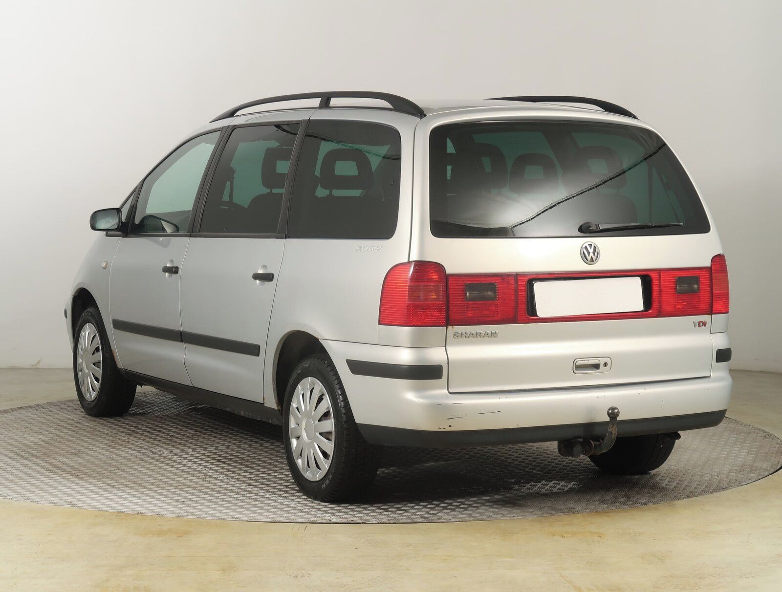 Volkswagen Sharan, 1.9 TDI , 7 míst, Tažné - fotka 4