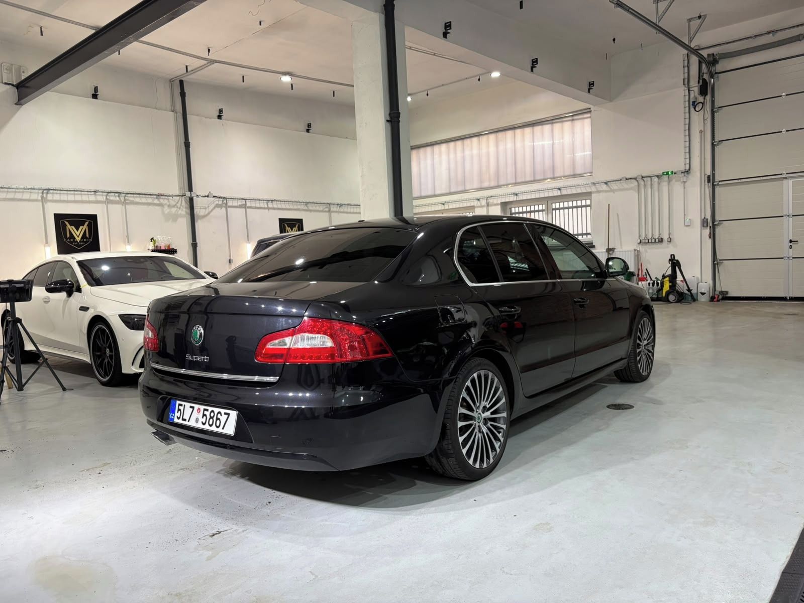 Škoda Superb, 2.0 TDI servisováno - fotka 6