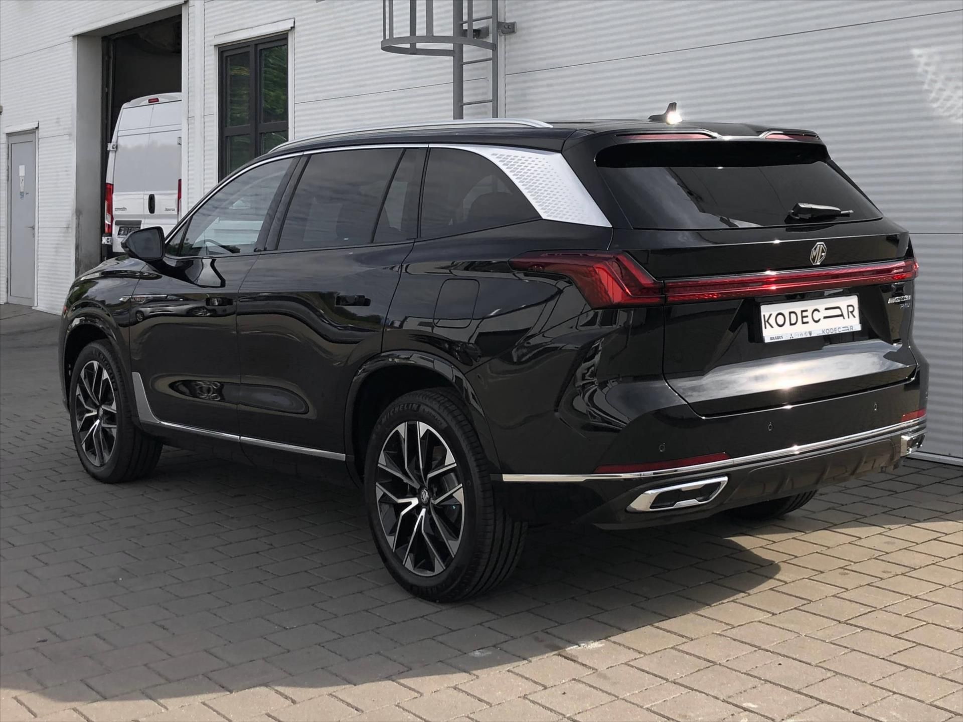 MG MGS9 PHEV, 1,5 Premium PHEV 299k AT - fotka 4