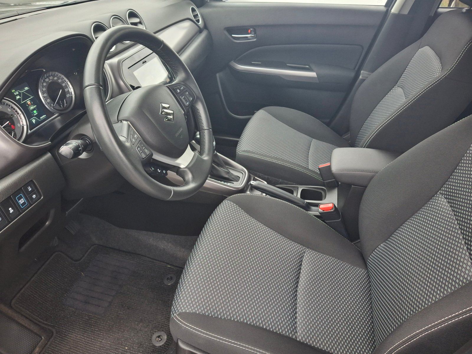 Suzuki Vitara, Premium Hybrid Automat - fotka 6