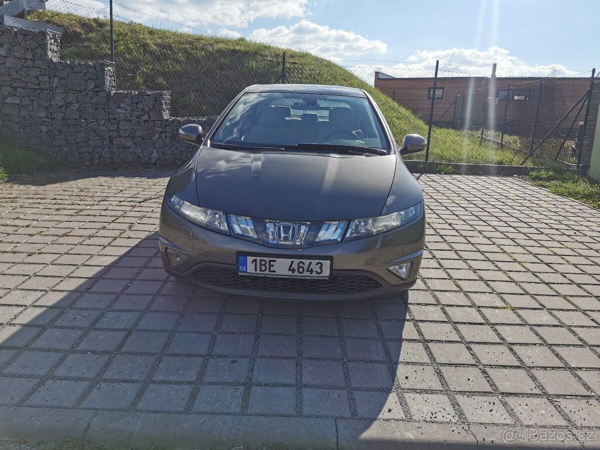 Honda Civic, Civic 1.8., VTEC, 106kw - fotka 2