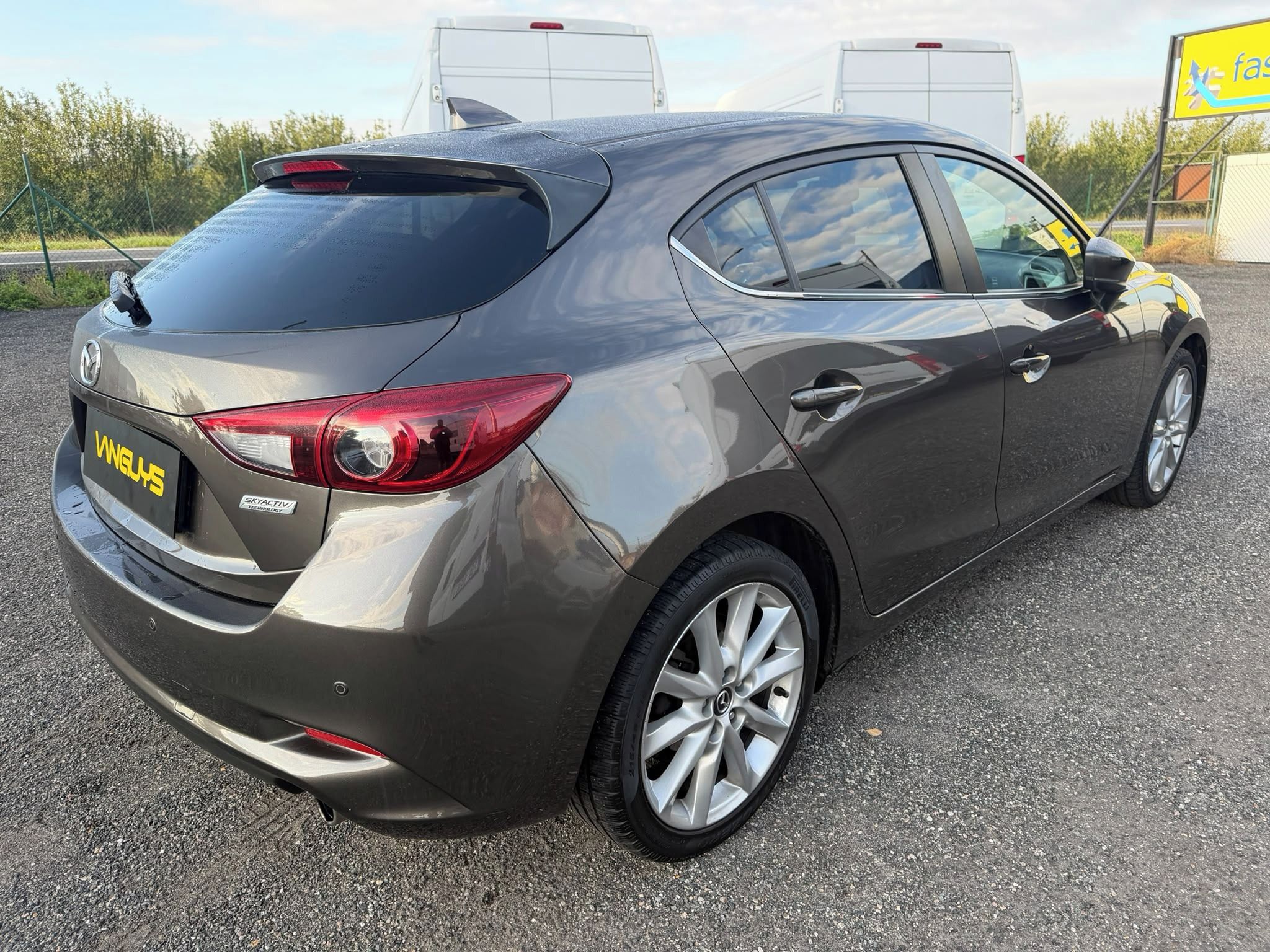 Mazda 3 - fotka 3