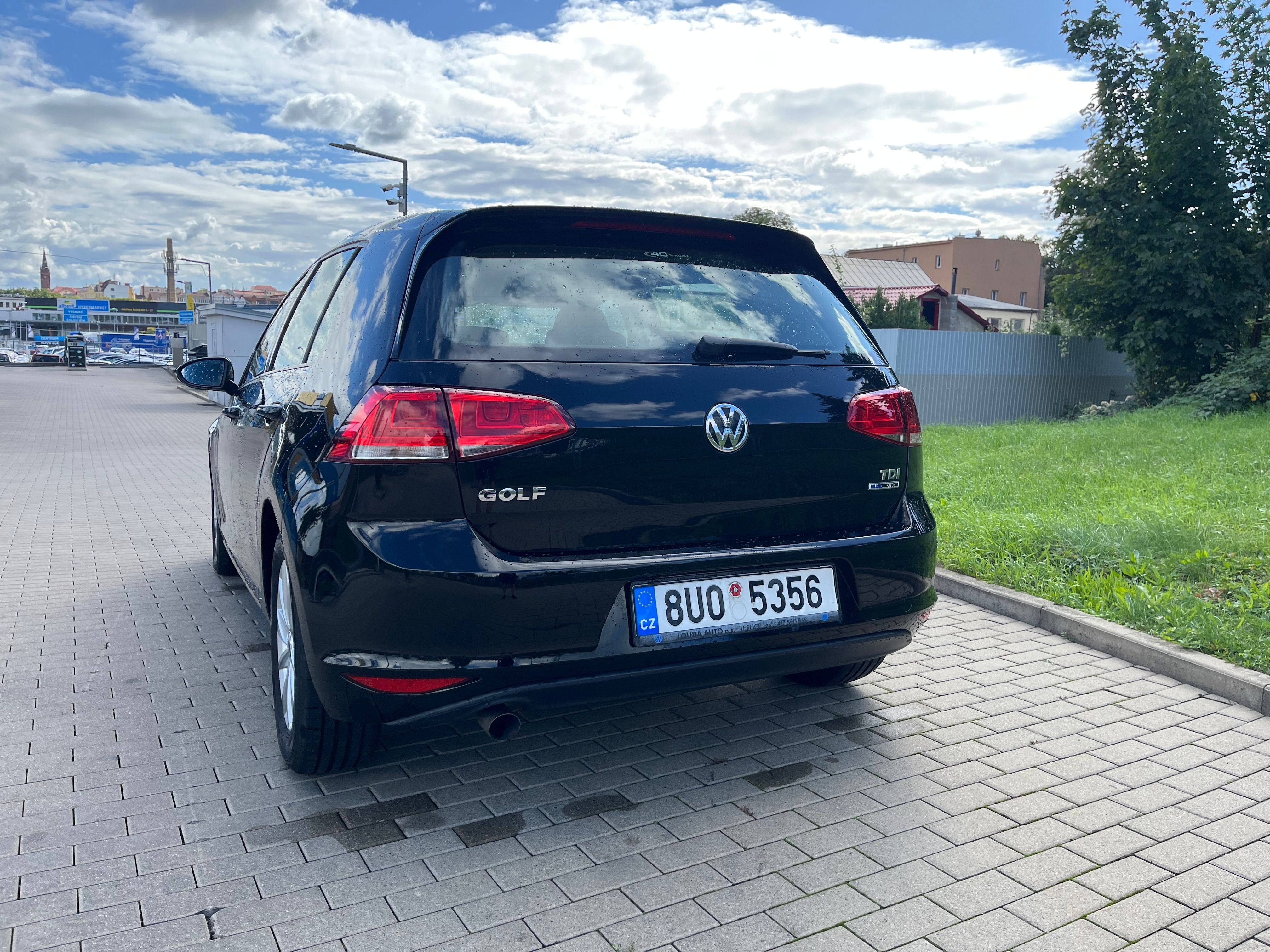 Volkswagen Golf, 1.6 TDI BLUEMOTION - fotka 5