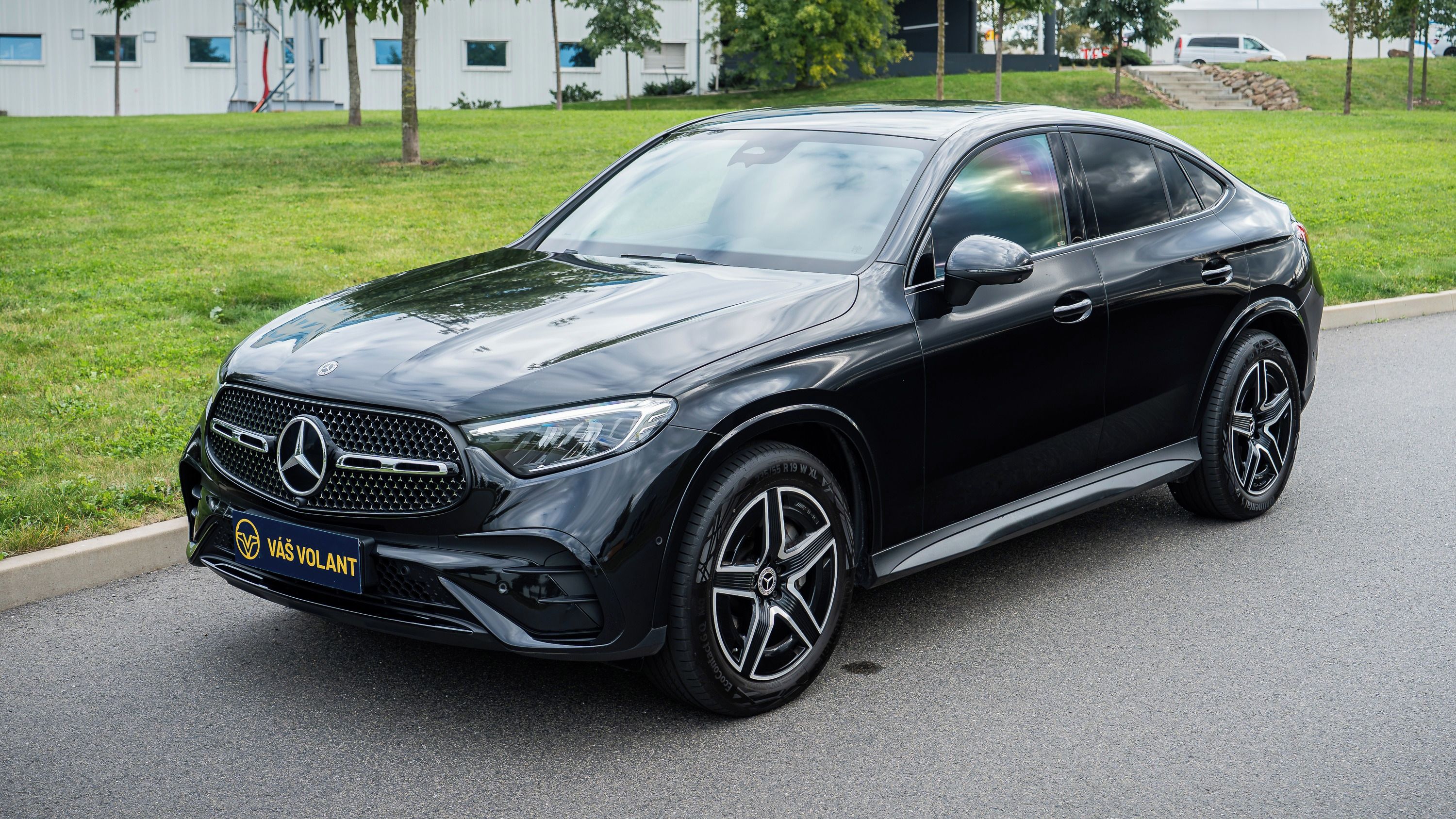 Mercedes-Benz GLC, 200 4MATIC Coupé AMG Tažné - fotka 2