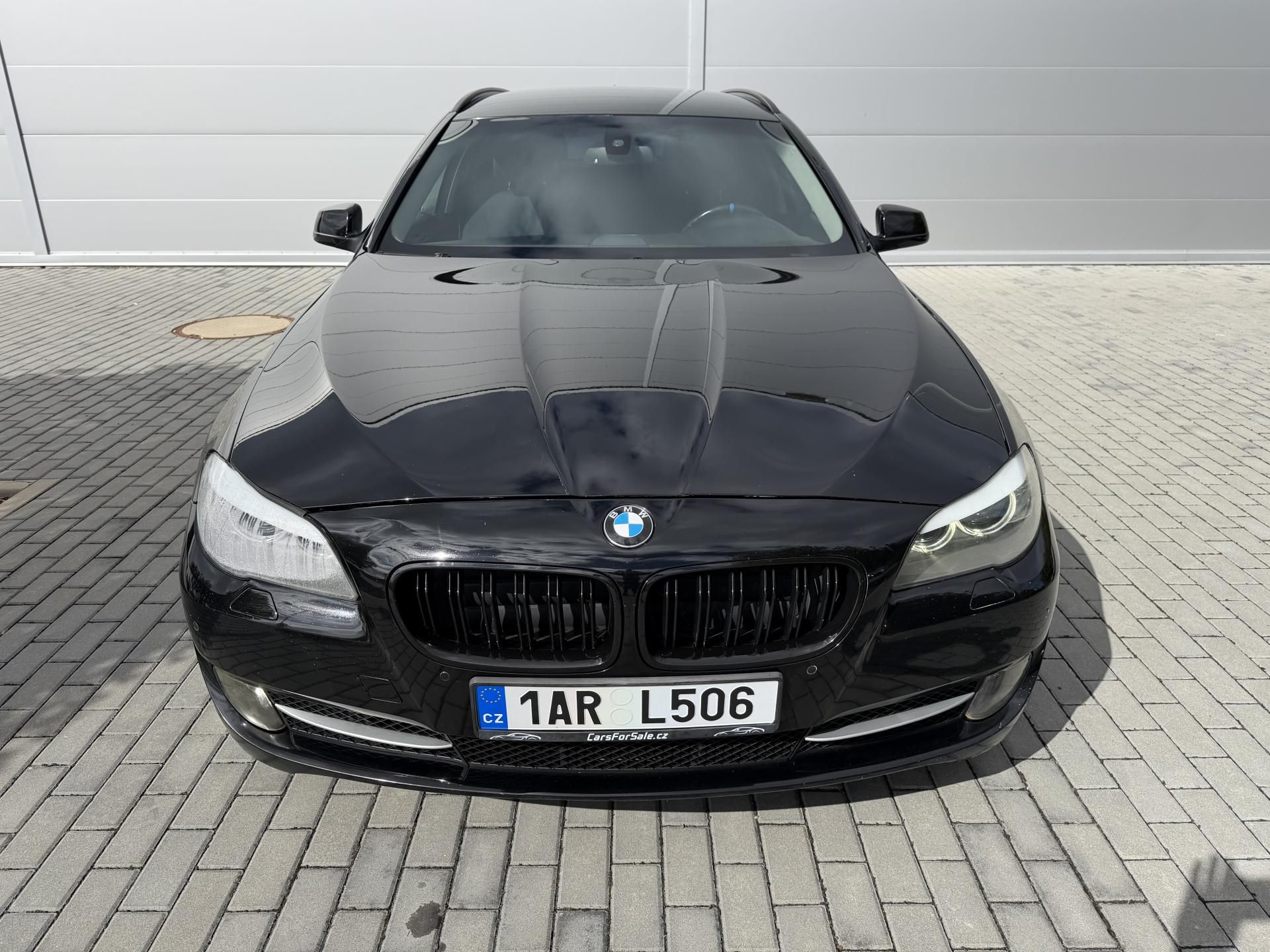 BMW Řada 5, 530xD XENONY NAVIGACE KŮŽE - fotka 2