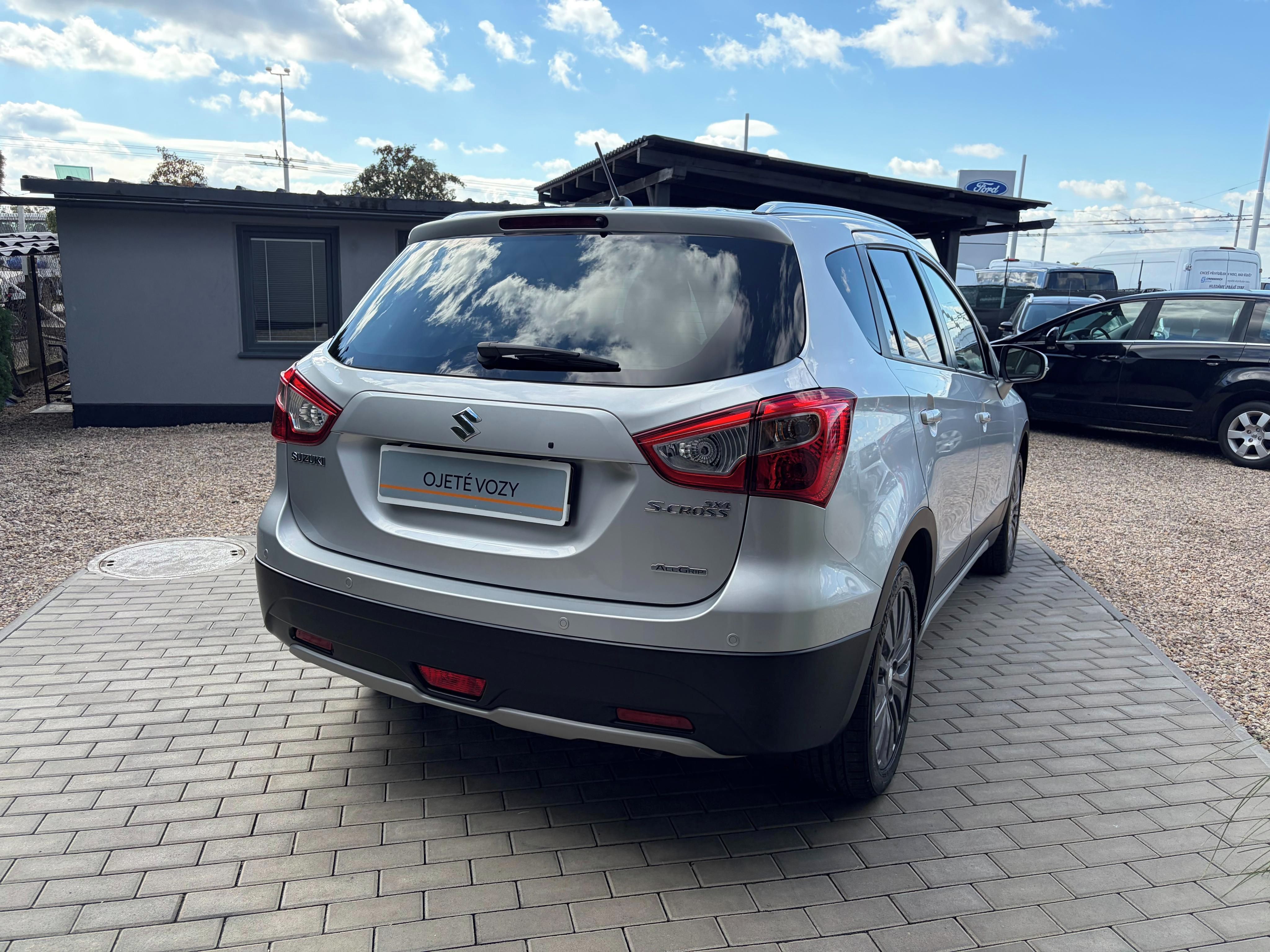 Suzuki SX4 S-Cross, 1.6i 4x4 88kW, Kůže, Po 1. Maj - fotka 4