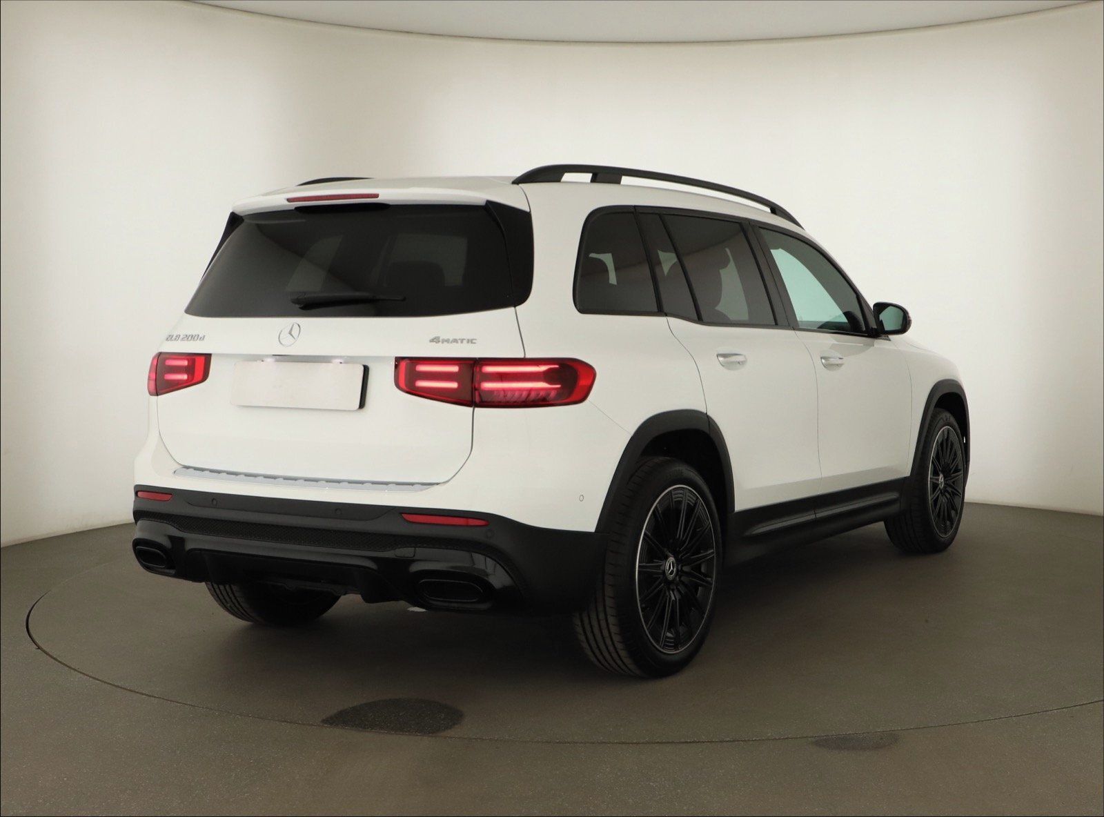 Mercedes-Benz GLB, GLB 200 d 4MATIC, AMG line - fotka 5