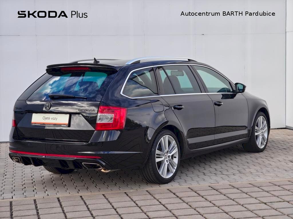 Škoda Octavia, Combi RS / 2,0 TSI / 162 kW / - fotka 2