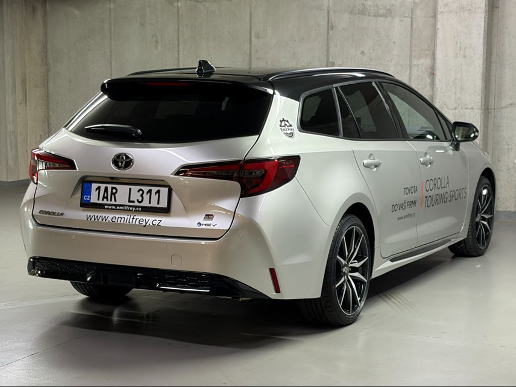 Toyota Corolla, 2,0, HEV, GR Sport - fotka 5
