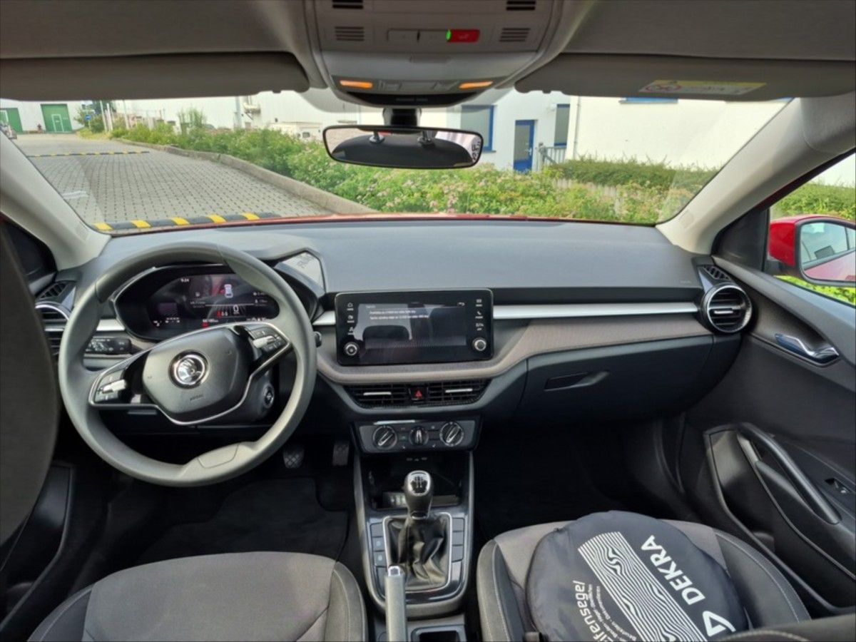 Škoda Fabia, 1,0 MPi Selection - fotka 6