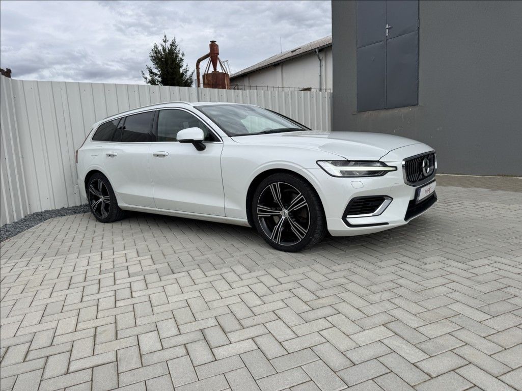 Volvo V60, 2,0 T6 AWD Inscription DPH ČR