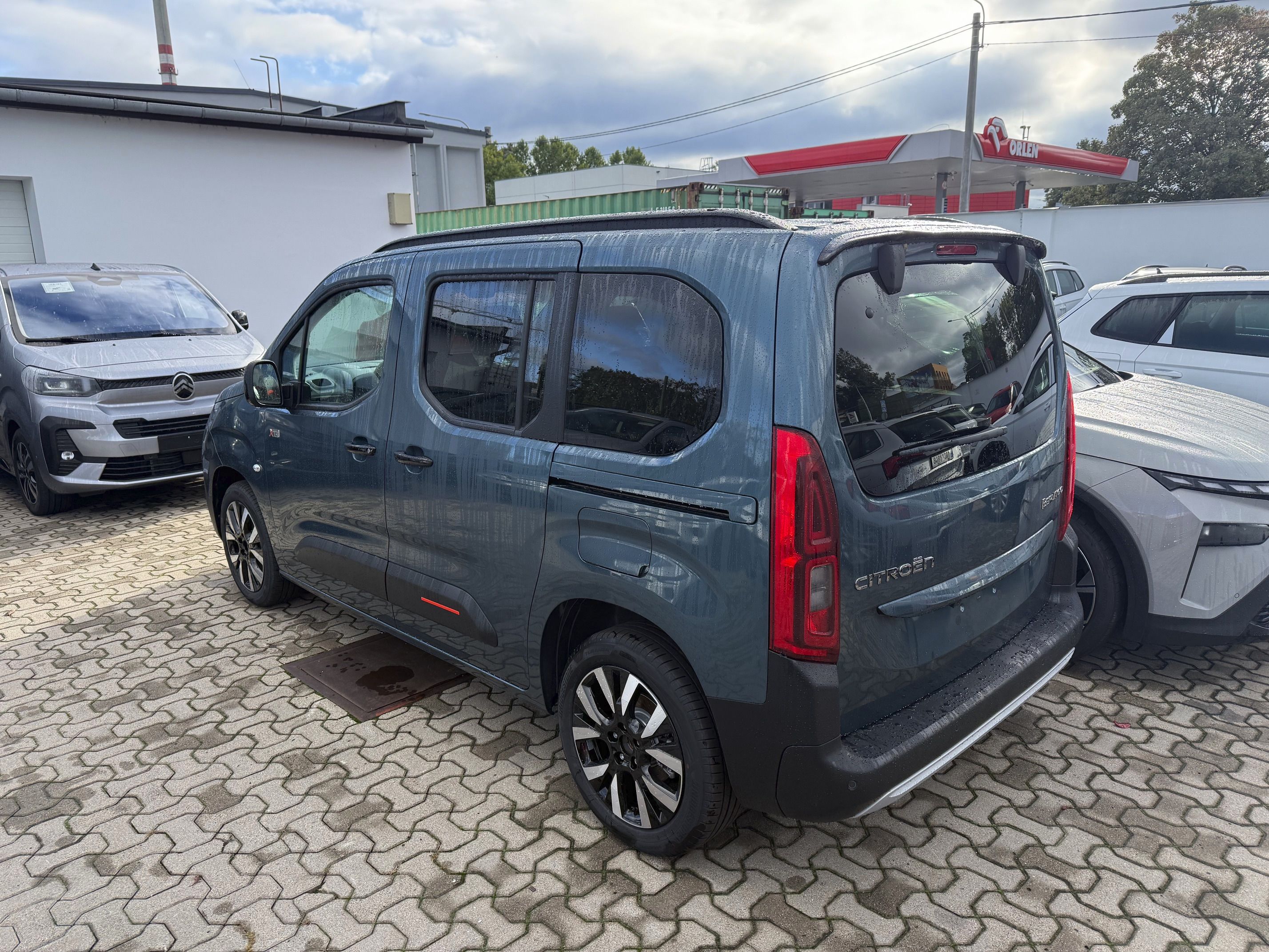 Citroën Berlingo, MAX Diesel 130k Automatic - fotka 3