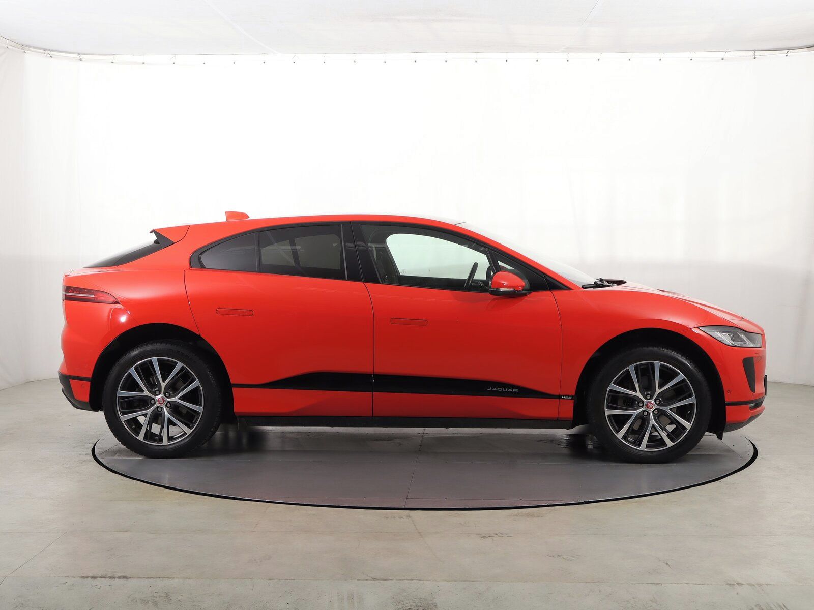 Jaguar I-Pace, EV400, SoH 82%, 4X4, Automat - fotka 6