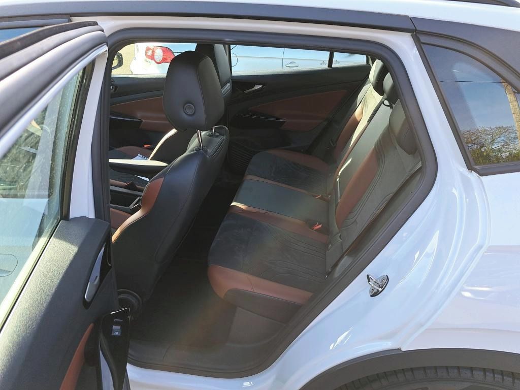 Volkswagen ID.4, Pure 109kw, 52kwh - fotka 6