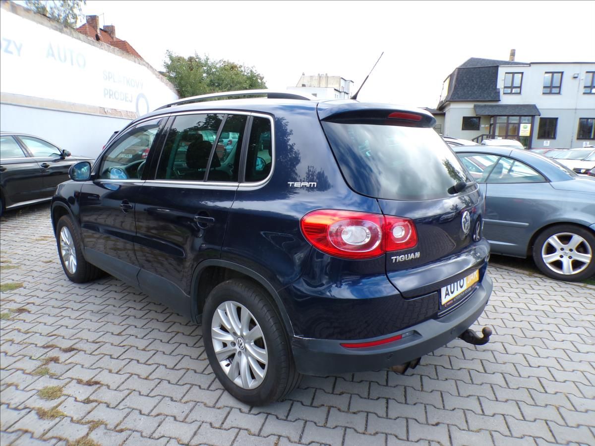 Volkswagen Tiguan, 1,4 TSI-110KW  TAŽNÉ ZAŘÍZENÍ - fotka 4