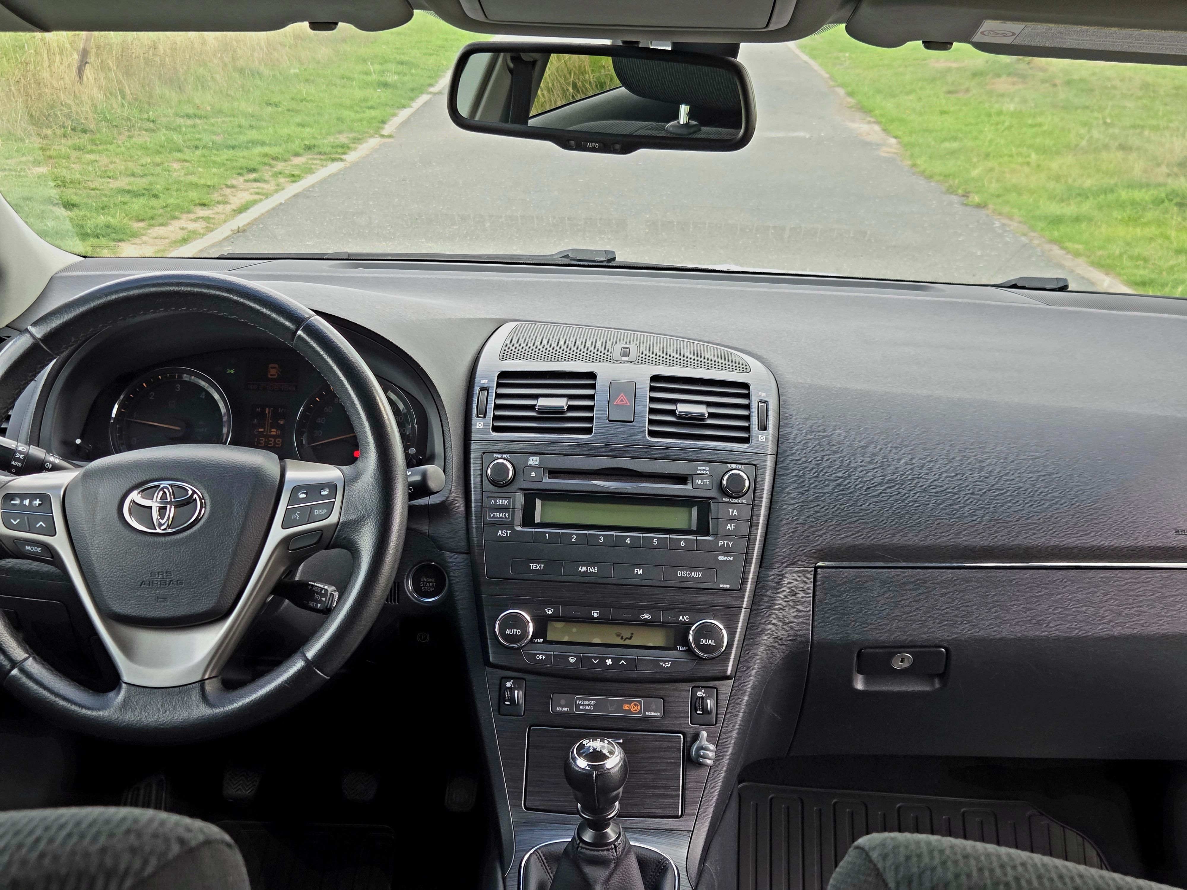 Toyota Avensis, Toyota Avensis 2.2 D-4D 240tkm - fotka 6
