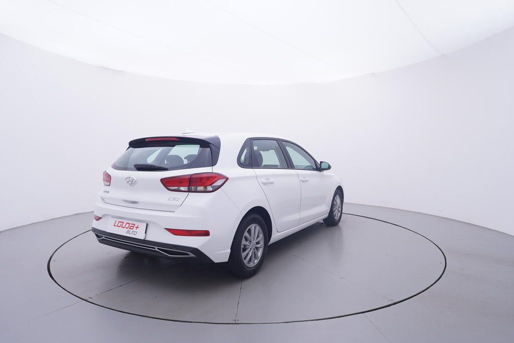 Hyundai i30, Comfort 1.0 88 kW - fotka 5