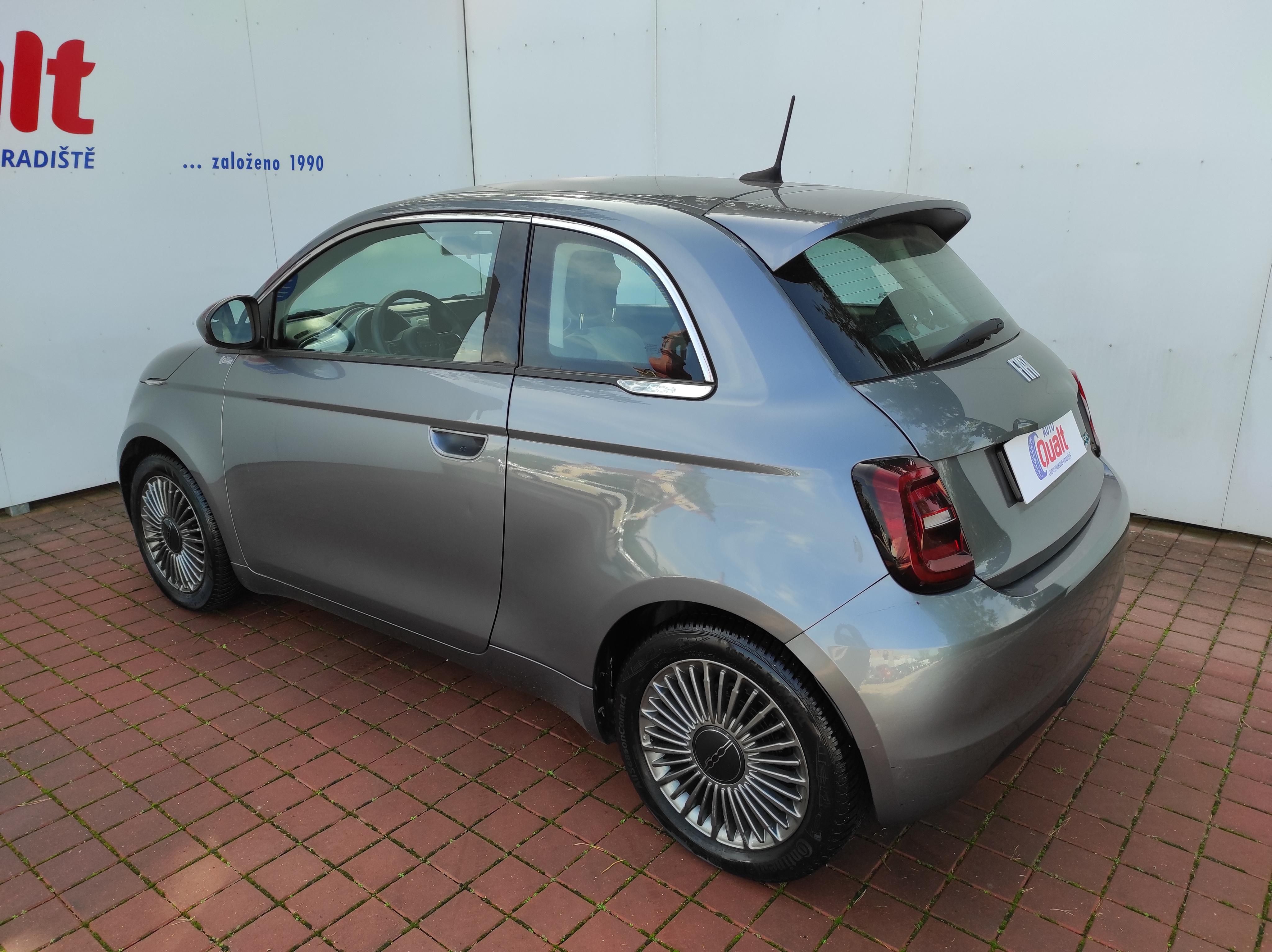 Fiat 500E, 42 kWh ICON + VÝHŘEV ZÁRUKA - fotka 6