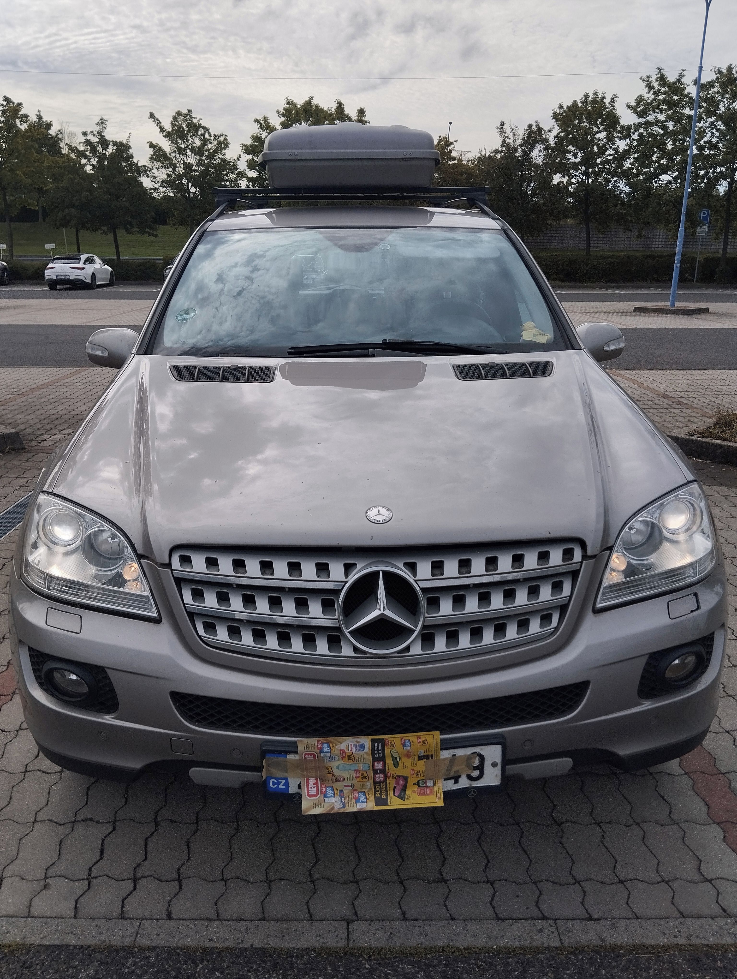 Mercedes-Benz ML - fotka 2
