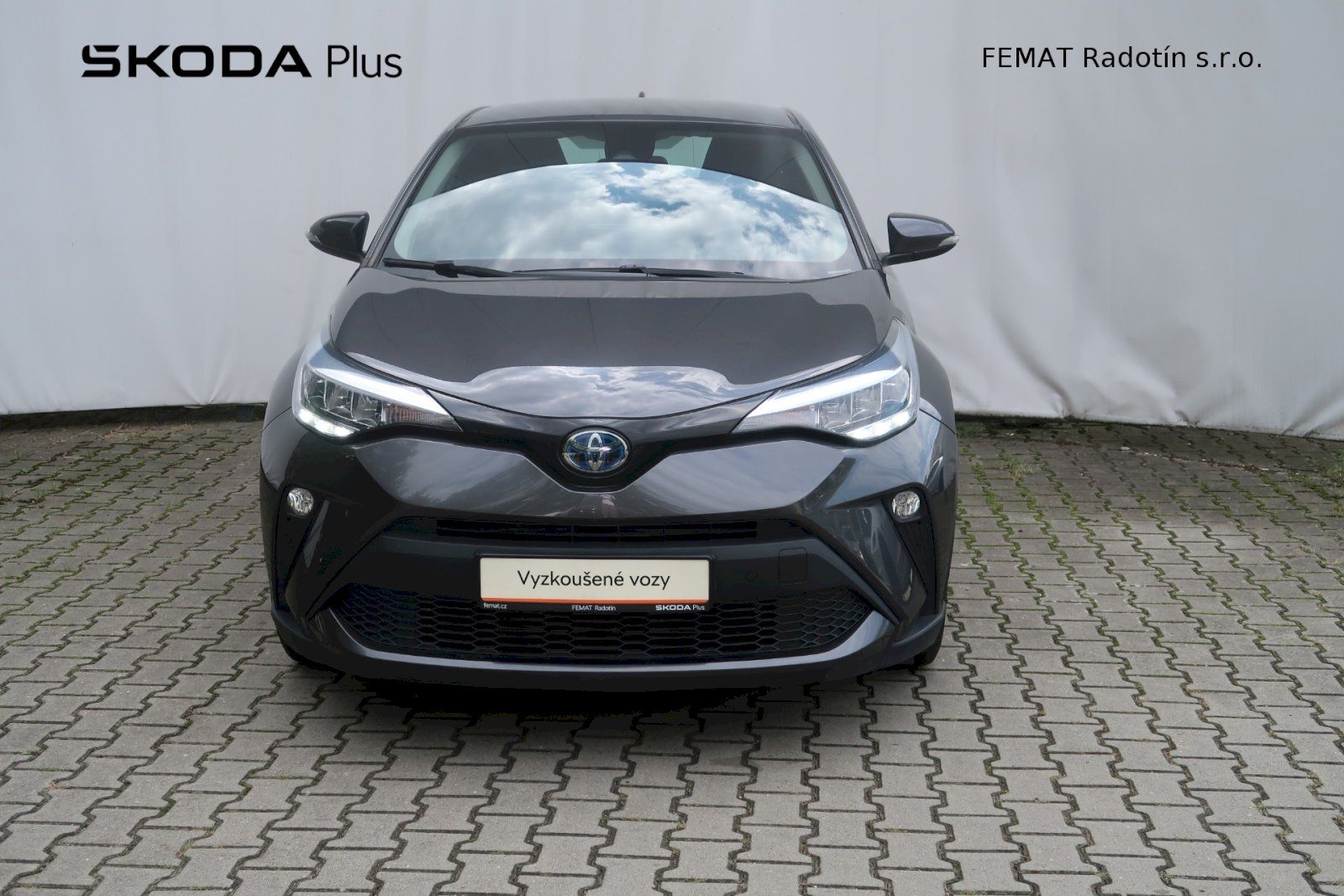 Toyota C-HR, C-HR 1,8 E-CVT /90 kW COMFORT - fotka 4