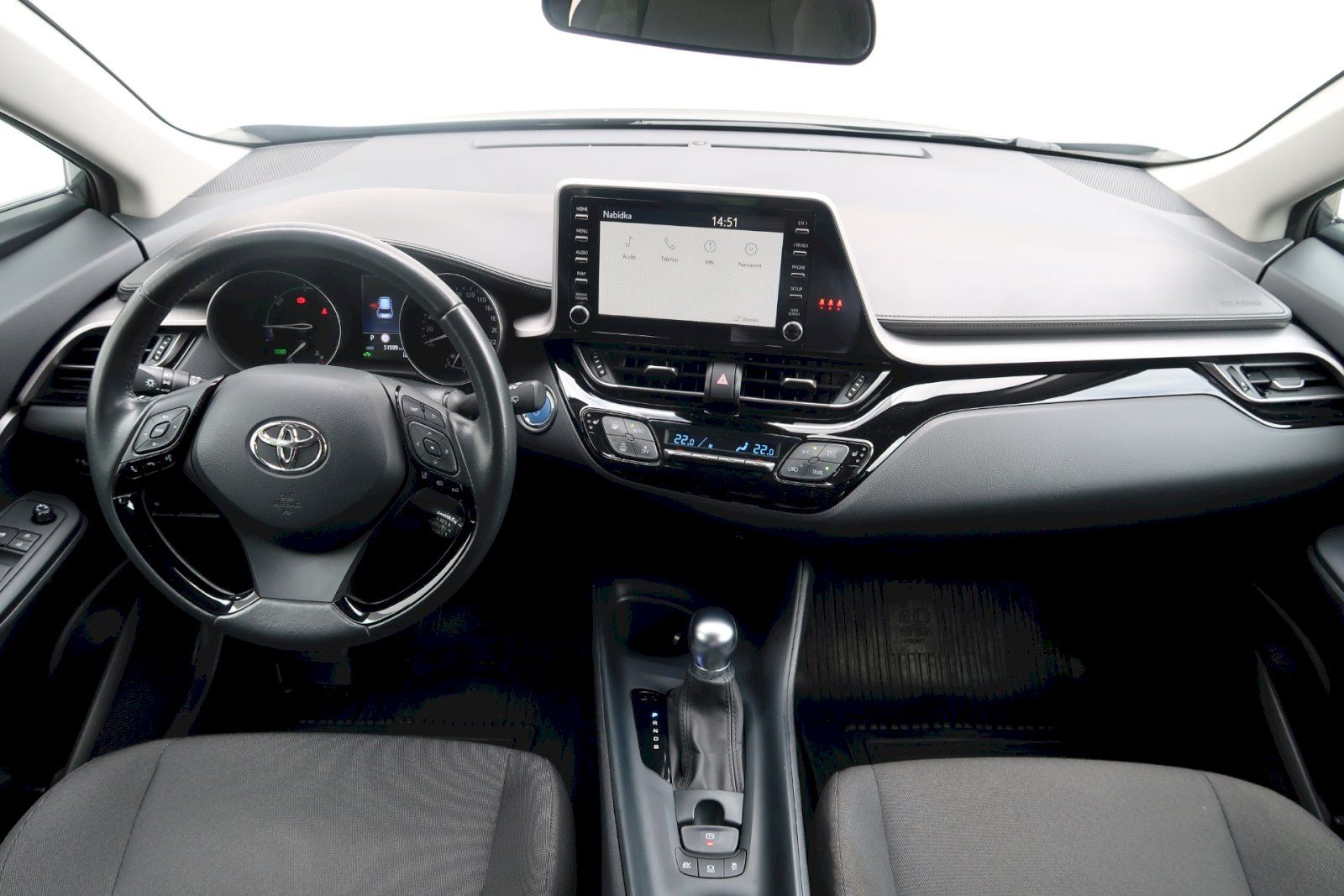 Toyota C-HR, C-HR 1,8 E-CVT /90 kW COMFORT - fotka 5