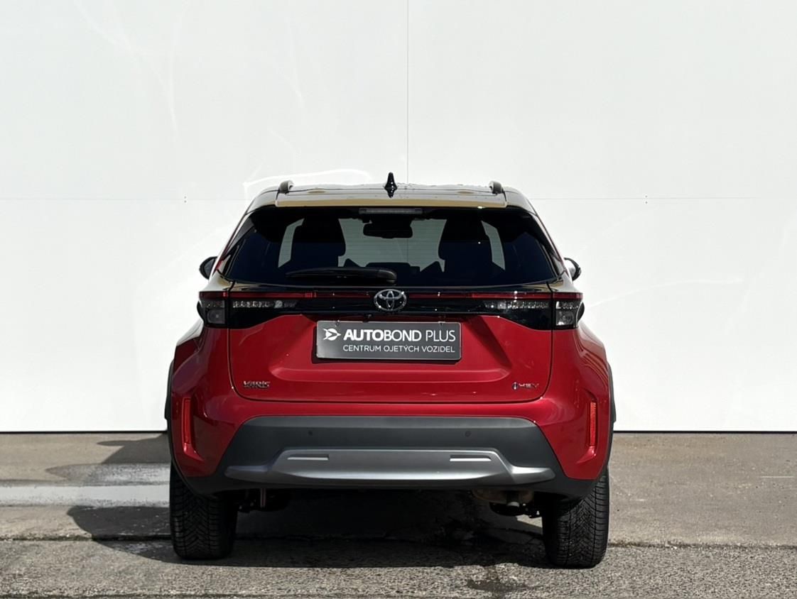 Toyota Yaris Cross, 1.5 HSD 130k e-CVT AWD Executi - fotka 6