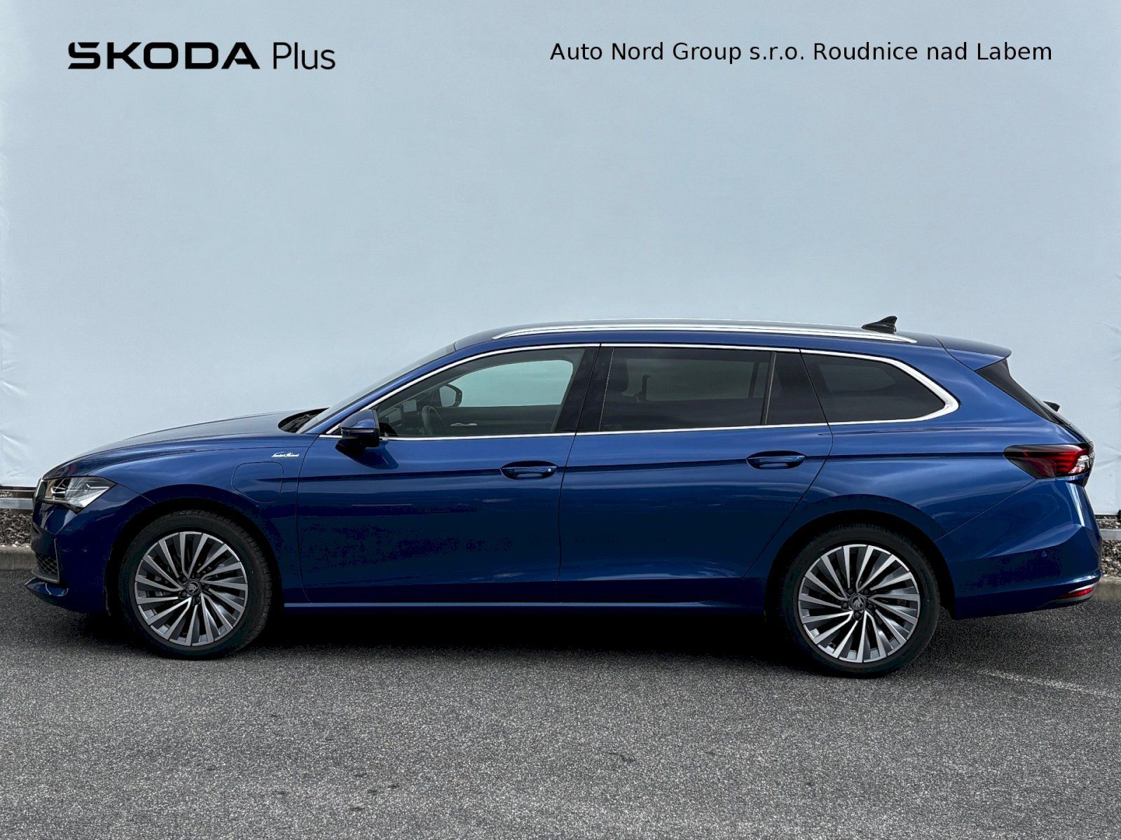 Škoda Superb, Laurin & Klement 1.5 TSI iV / - fotka 3