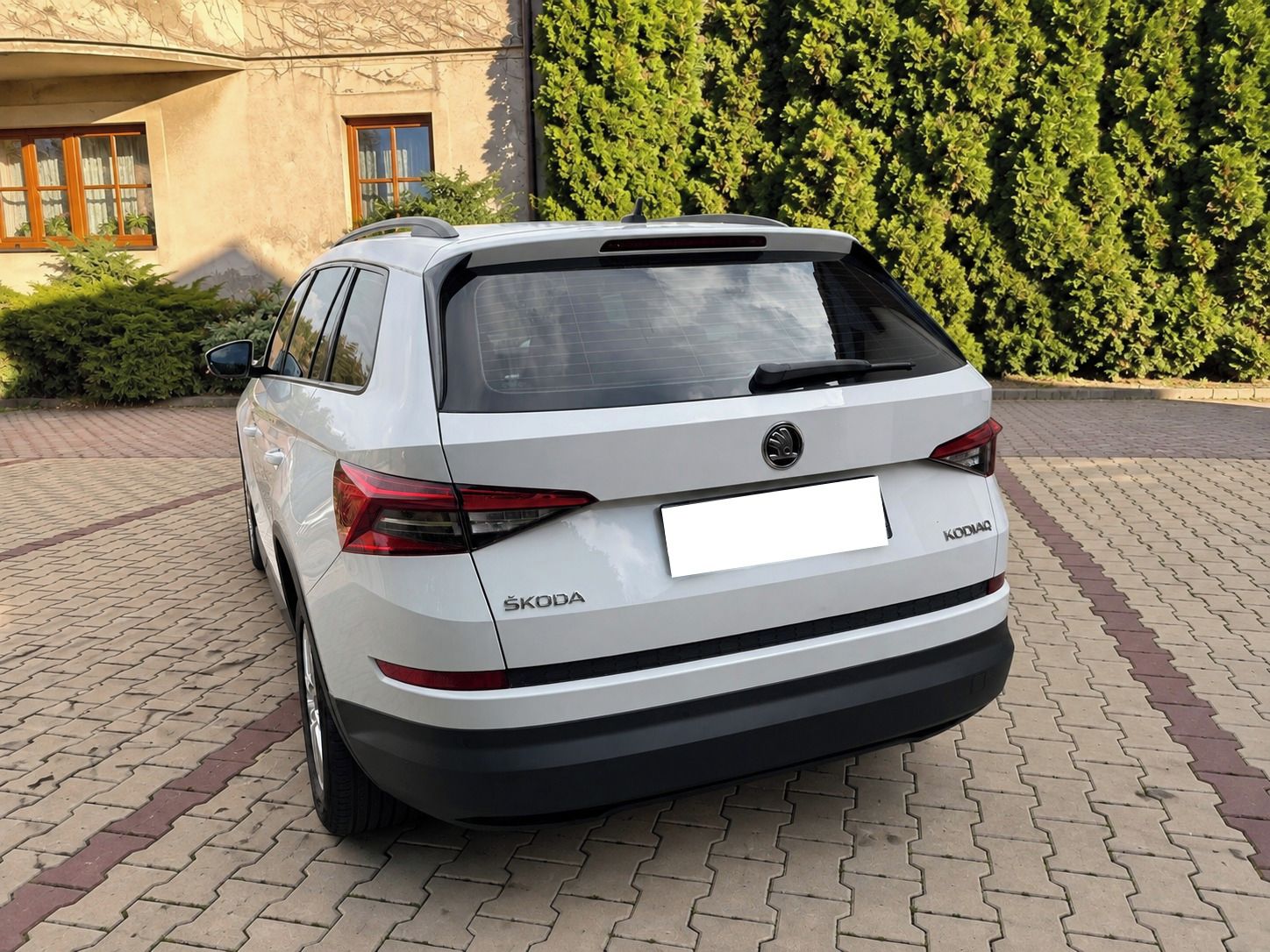 Škoda Kodiaq, 110 kW, DSG, 7 míst, el. tažné - fotka 2