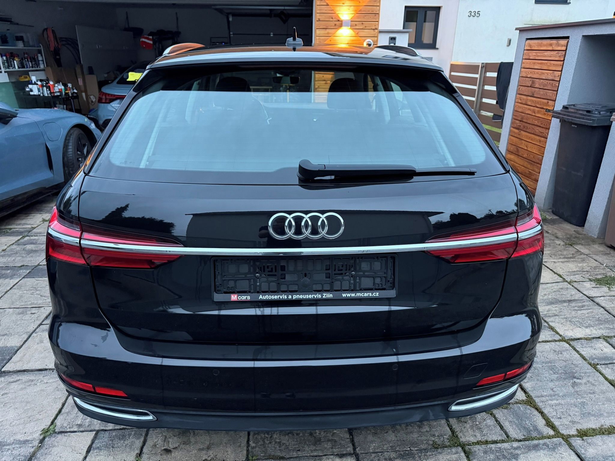 Audi A6 Avant, Rozvody, Setrvačník, Kamera - fotka 4