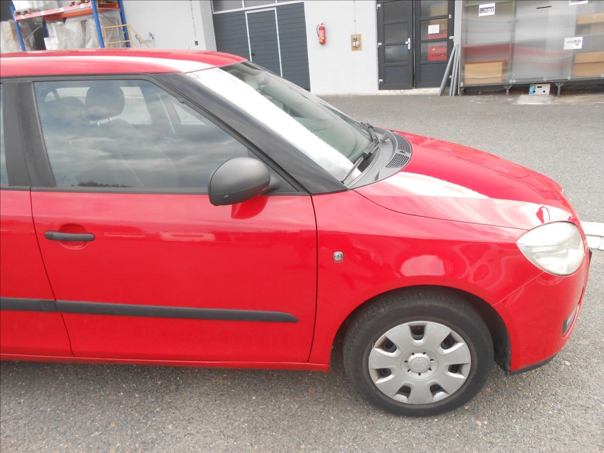 Škoda Fabia, 1,2 44Kw - fotka 4