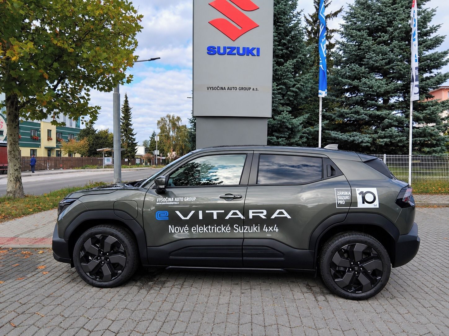 Suzuki e VITARA, 61 kWh Elegance 4x4 - fotka 4