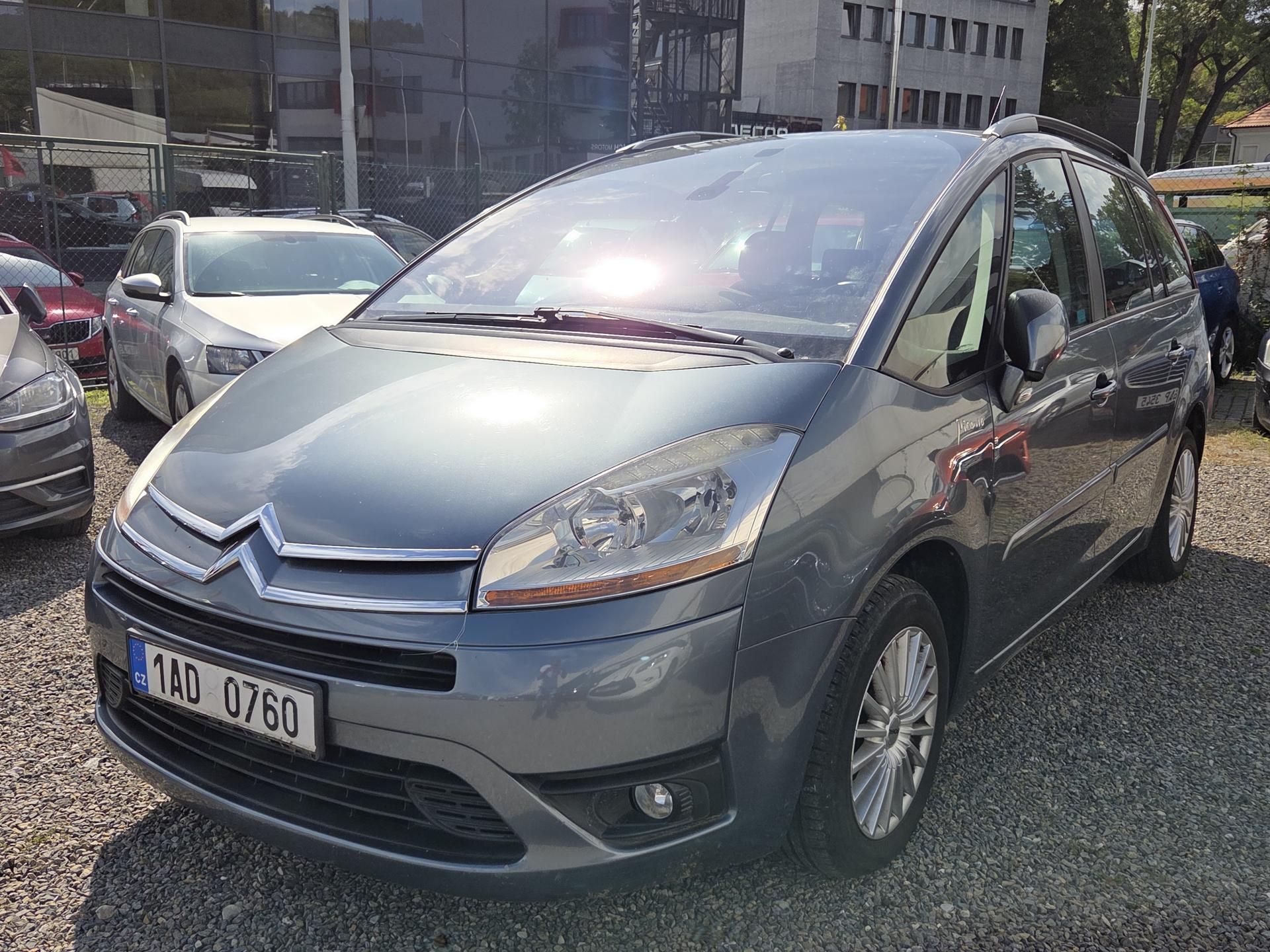 Citroën Grand C4 Picasso, 1,6HDi lze i na splátky VŠEM!