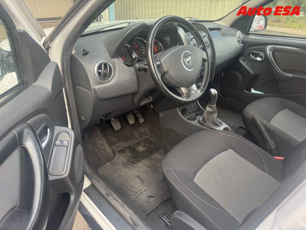 Dacia Duster, 1.6 i - fotka 3