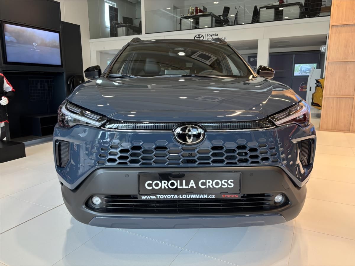 Toyota Corolla Cross, 2,0 Executive Skyview - fotka 2