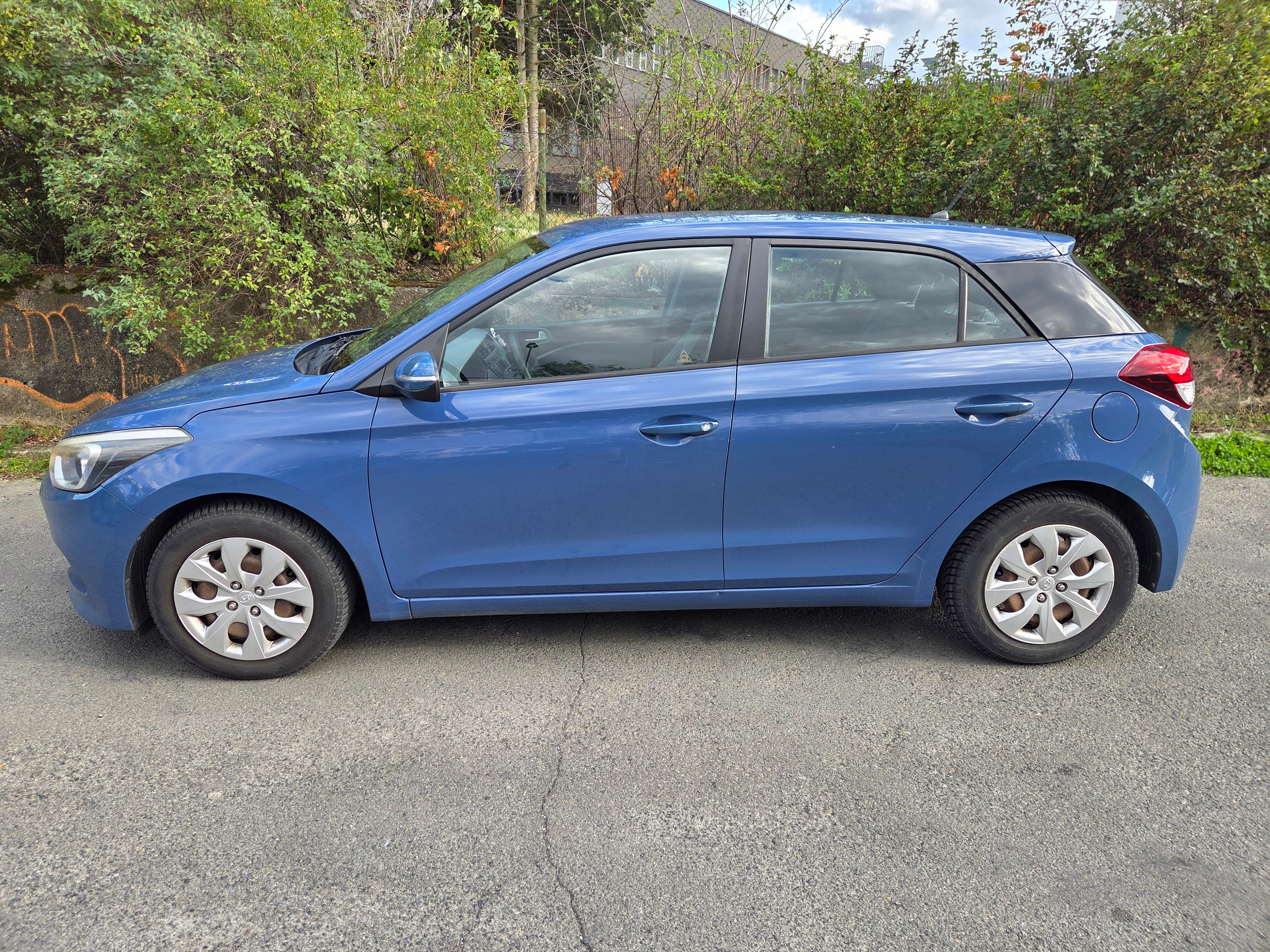 Hyundai i20, 1.2 Výborný stav - fotka 5