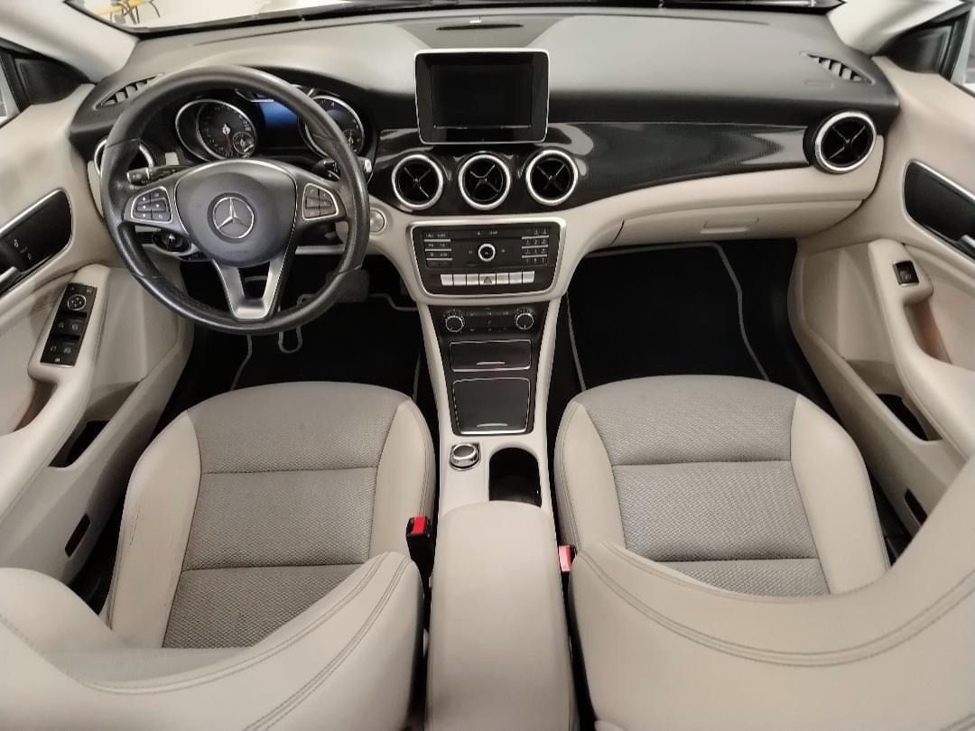 Mercedes-Benz CLA, Mercedes Benz CLA panorama - fotka 2