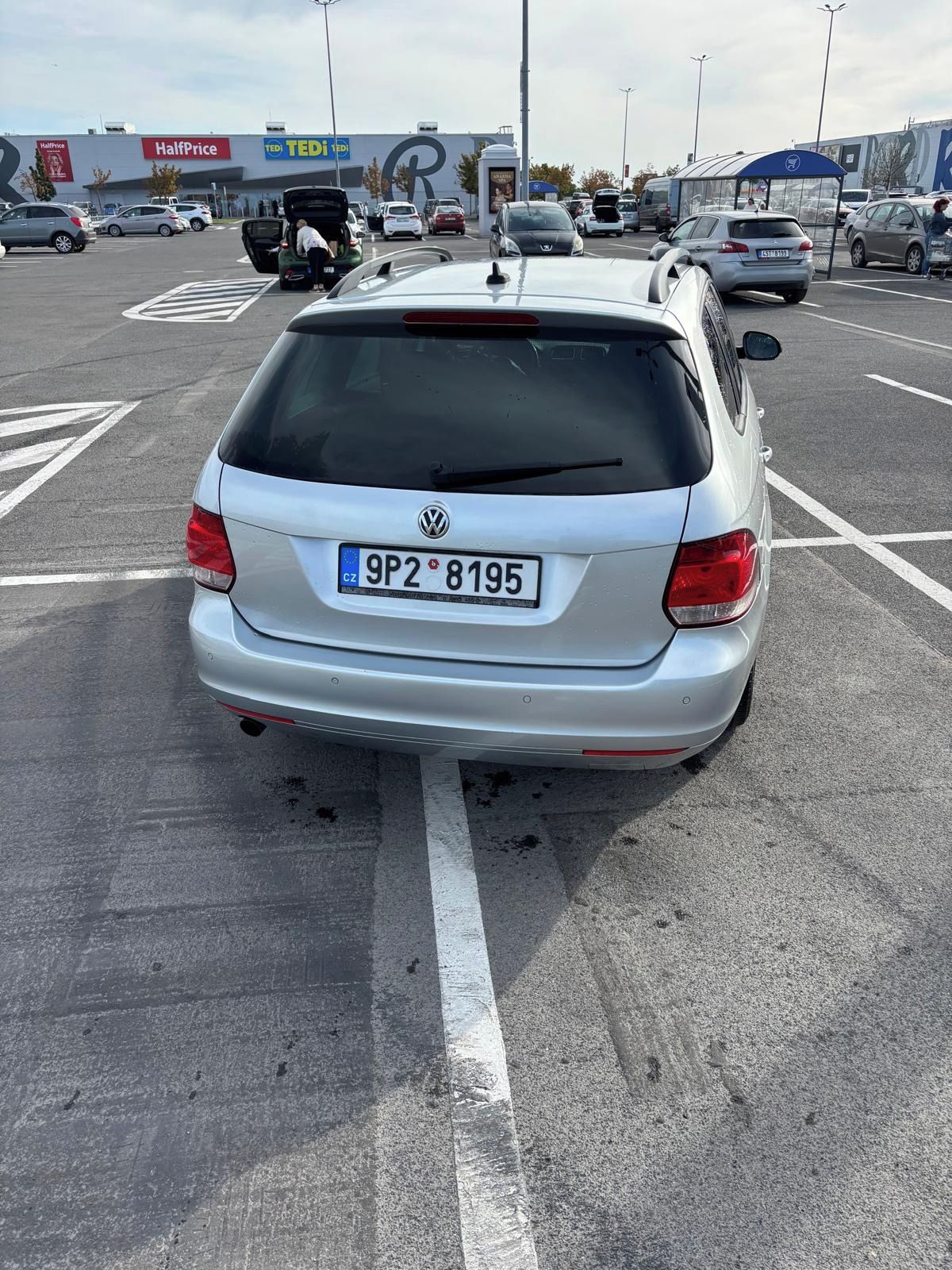 Volkswagen Golf Variant, VW Golf VI 1.6TDI Match - fotka 6