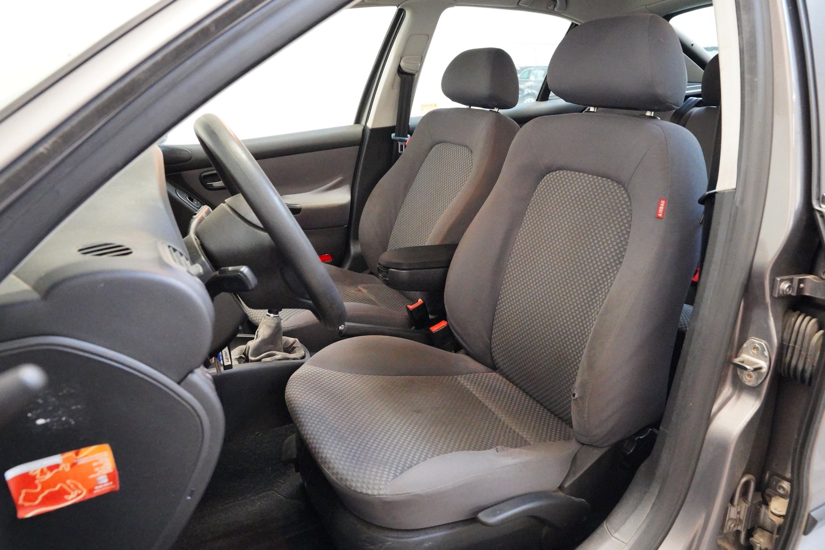 Seat Leon, 1.4 16V 55 kW - fotka 6