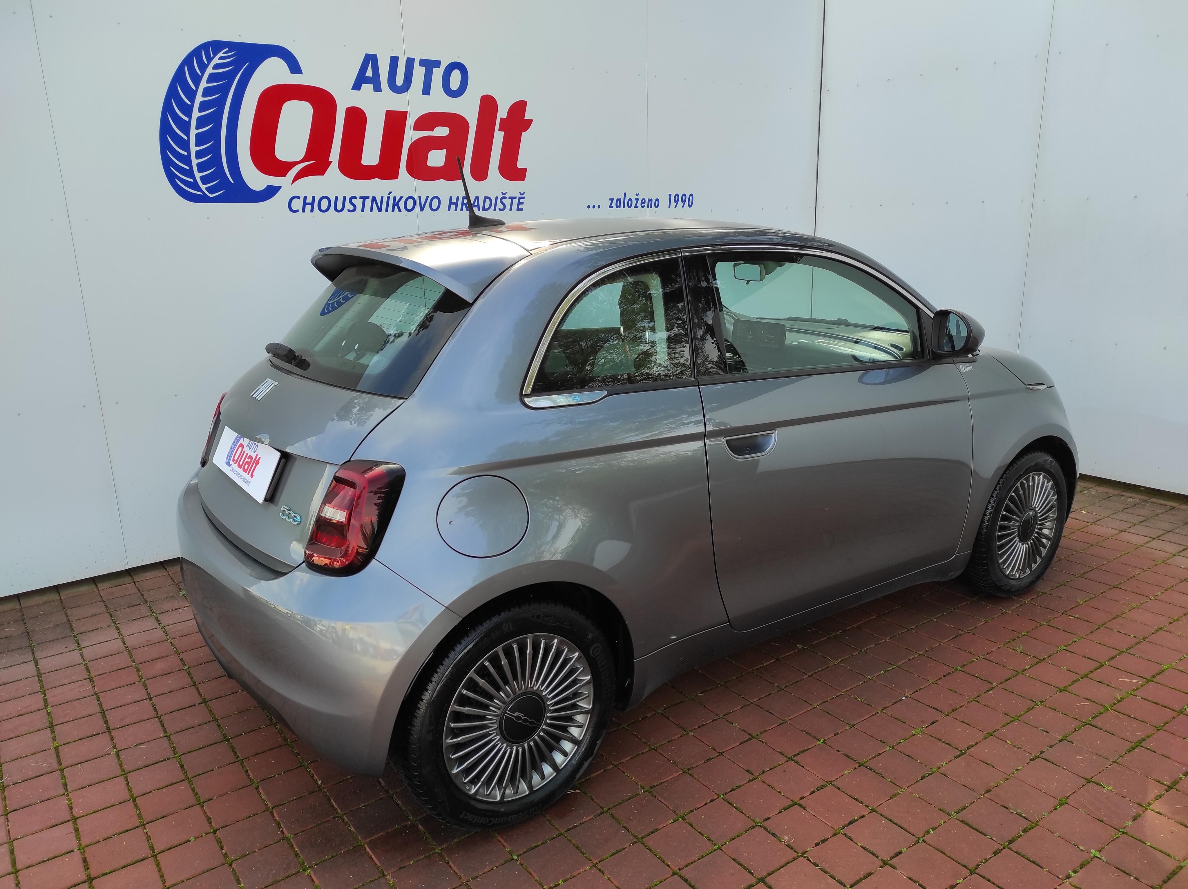 Fiat 500E, 42 kWh ICON + VÝHŘEV ZÁRUKA - fotka 3