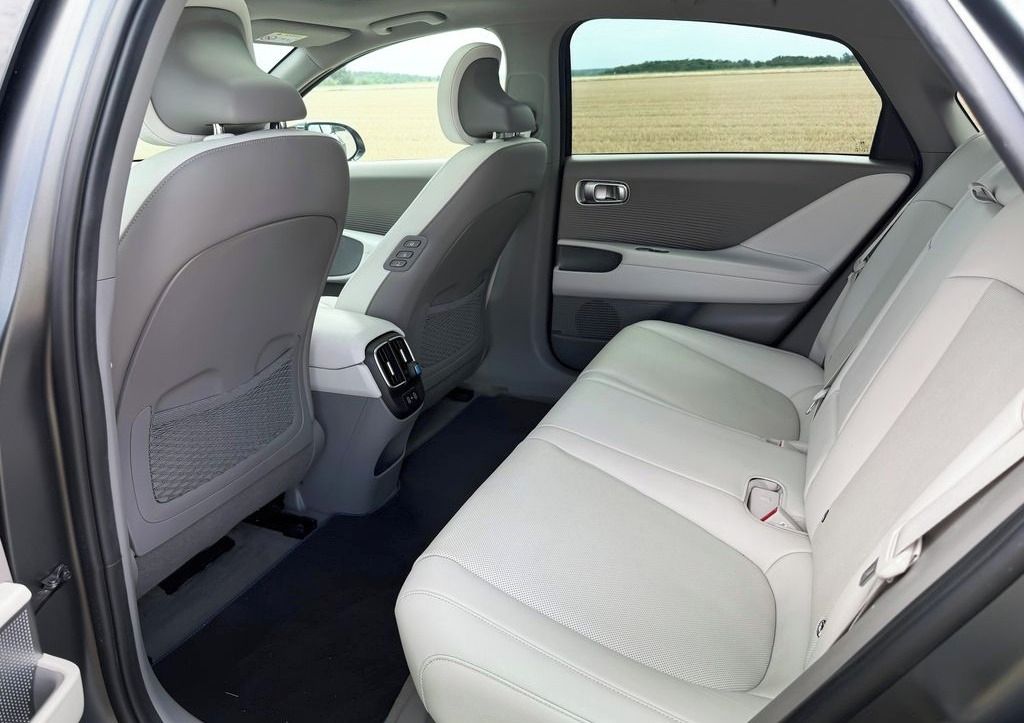 Hyundai Ioniq, 6 4x4 77,4 kWh TOP výbava - fotka 2