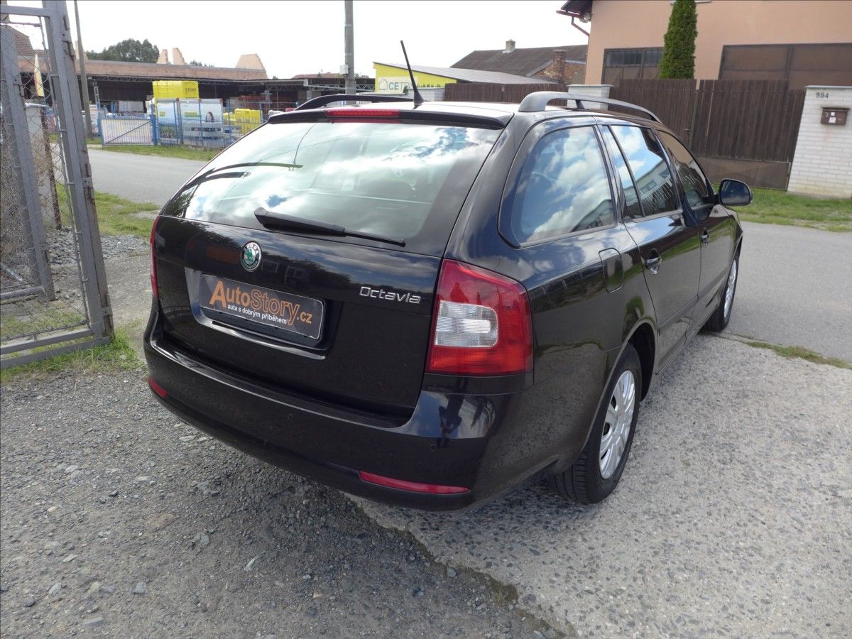 Škoda Octavia, 1,4 TSI  DIGI KLIMA, VÝHŘEV - fotka 6