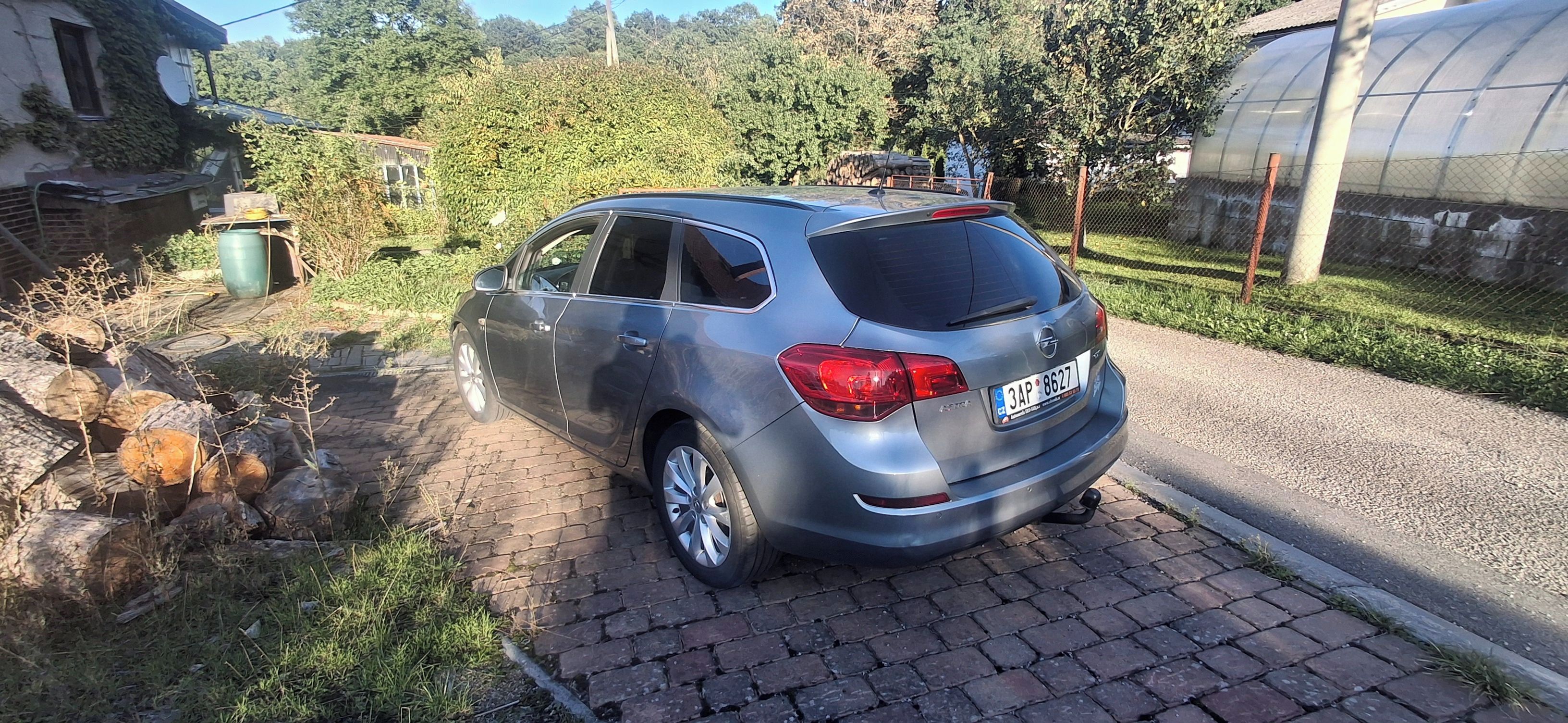Opel Astra, 1.7 Cdti 81kw - fotka 3