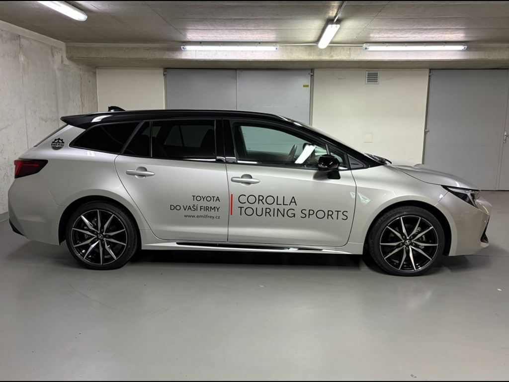 Toyota Corolla, 2,0, HEV, GR Sport - fotka 4